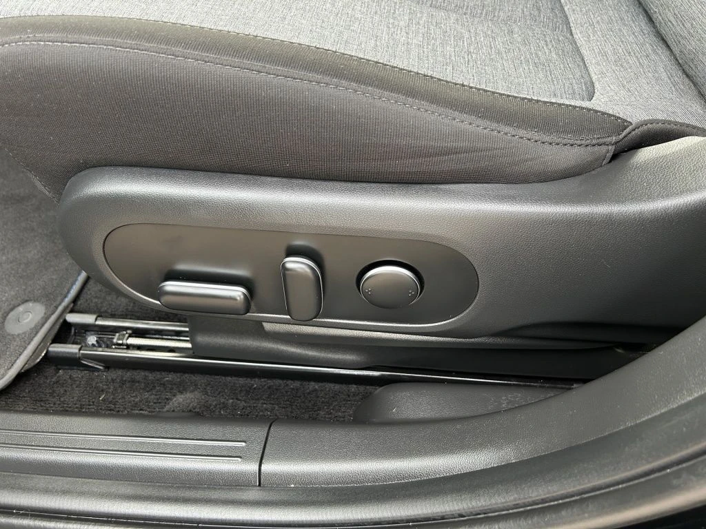 Hyundai-IONIQ 5-image-8