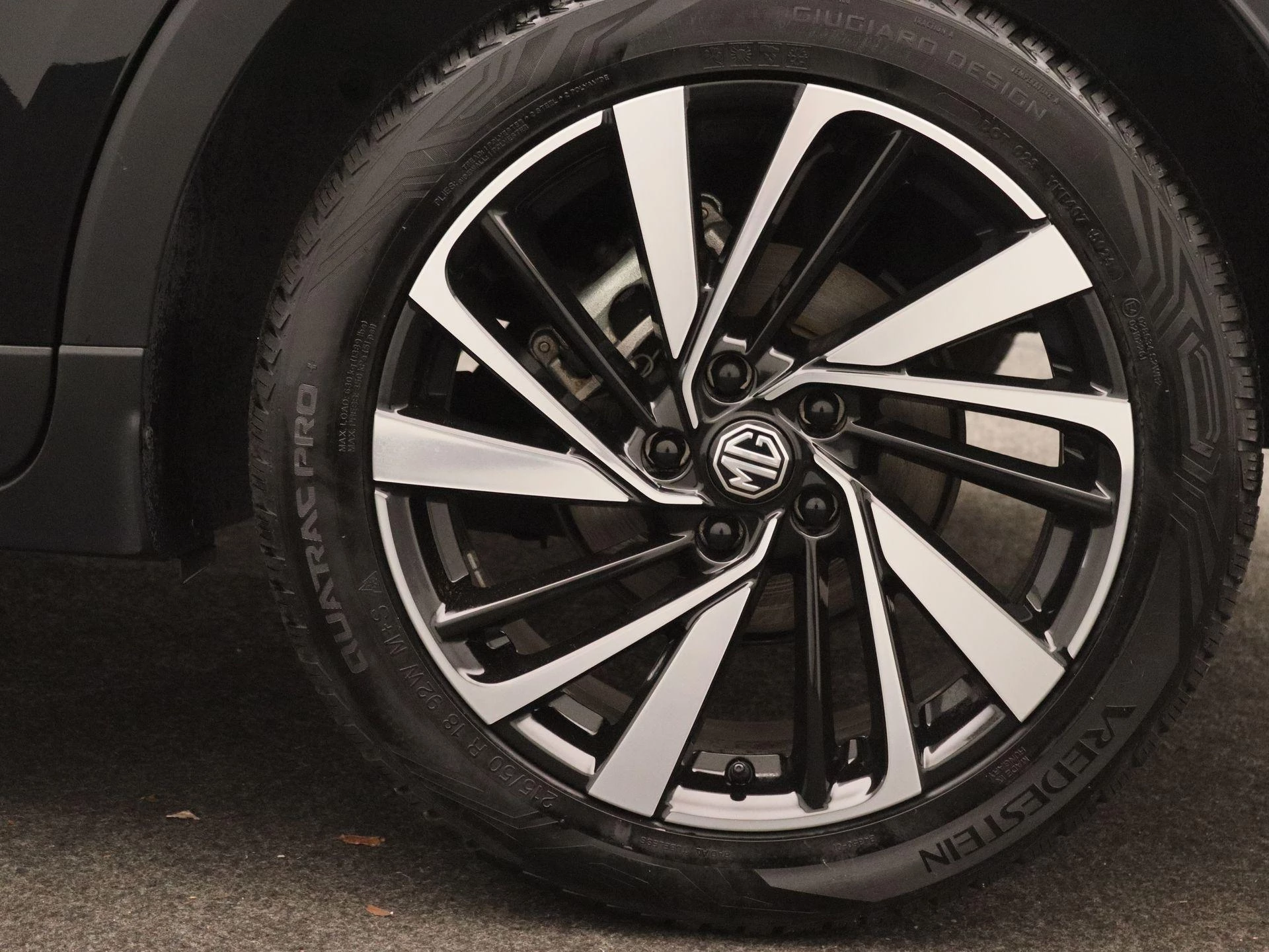 MG-ZS-image-16