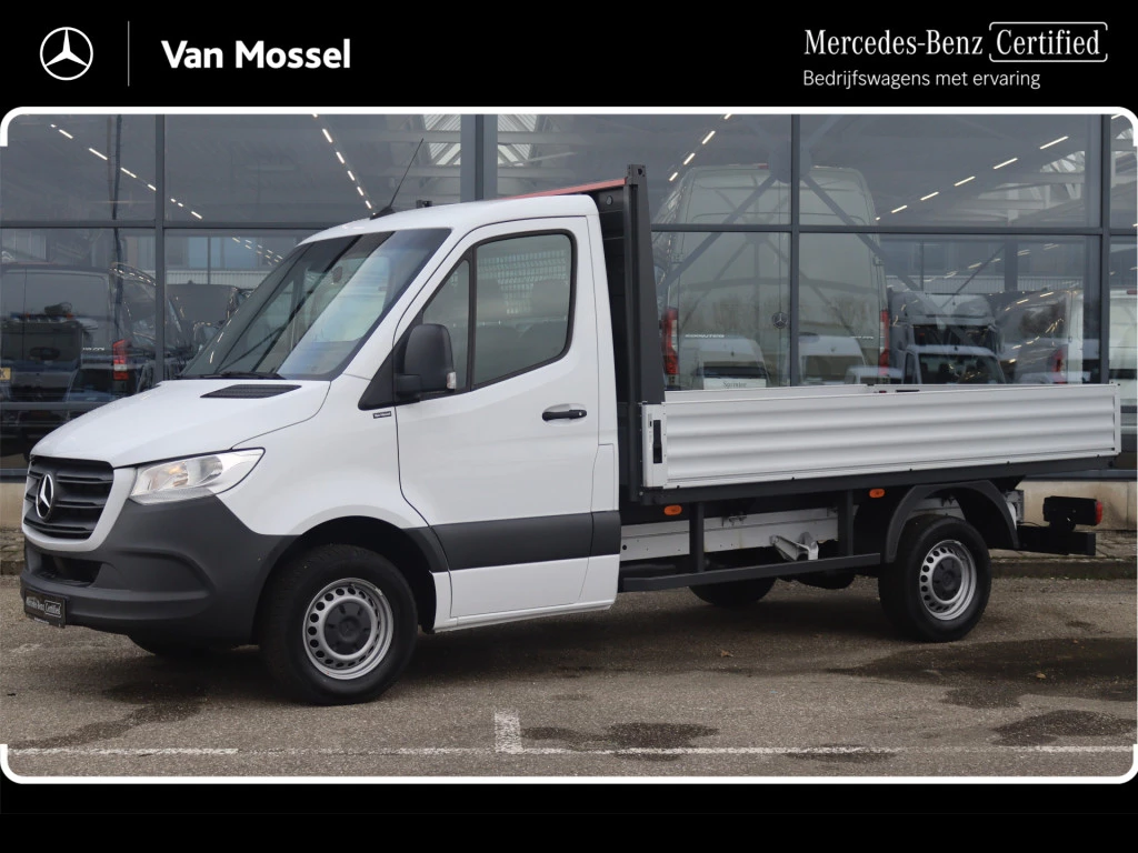Mercedes-Benz-Sprinter-image-0