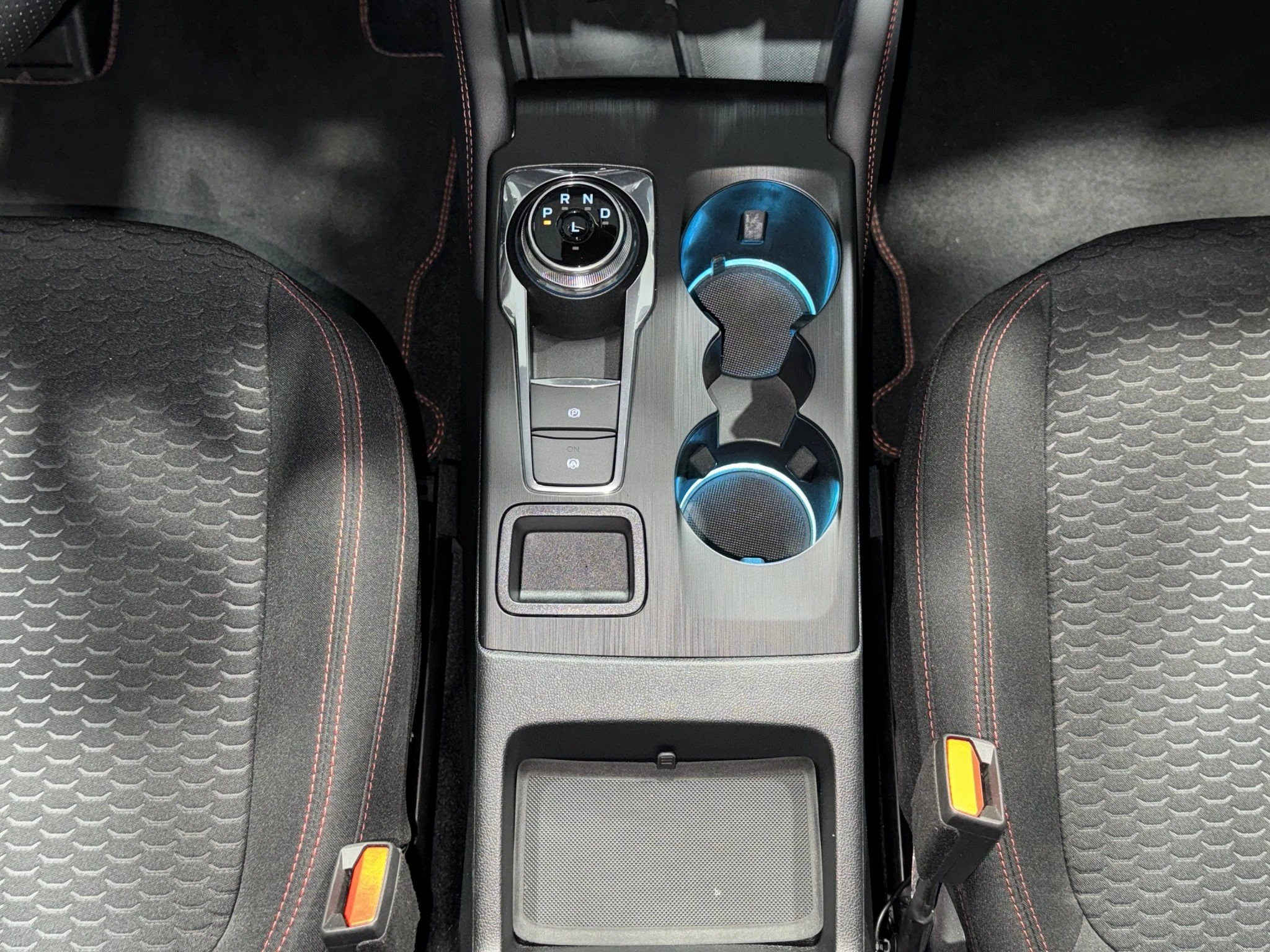 Ford Kuga ST-Line Plug-in*LED-MATRIX*KAM*NAVI*WINTER-PKT.