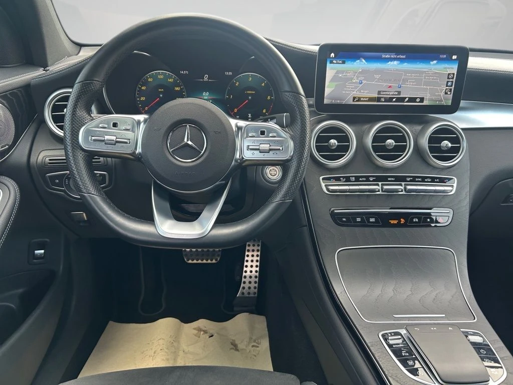 Mercedes-Benz-GLC 400 d-image-10