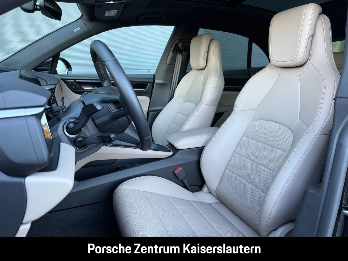 Porsche Macan Hinterachslenkung BOSE Luftfederung 21-Zol -