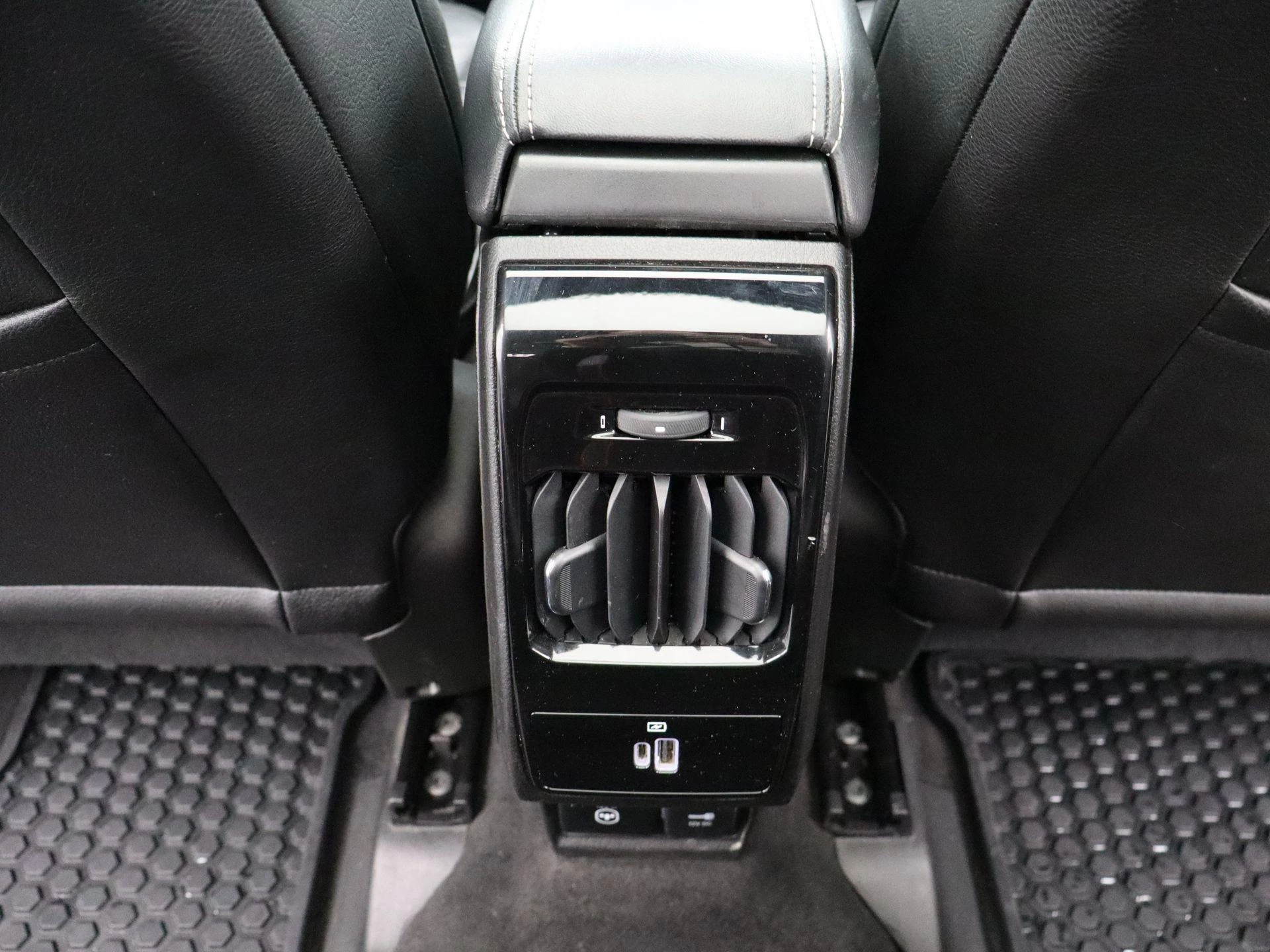 Jeep-Compass-image-37