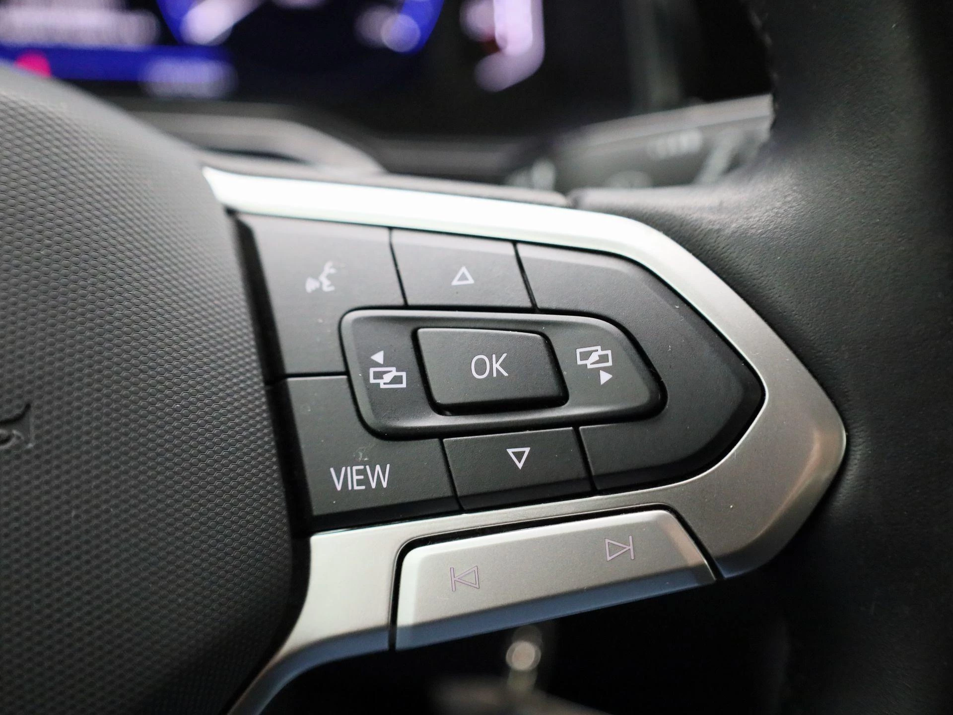 Volkswagen-Polo-image-15