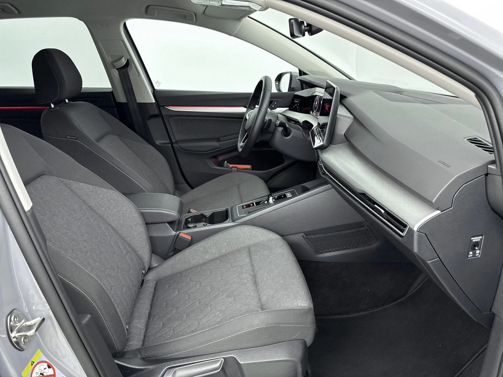 Volkswagen-Golf-image-22