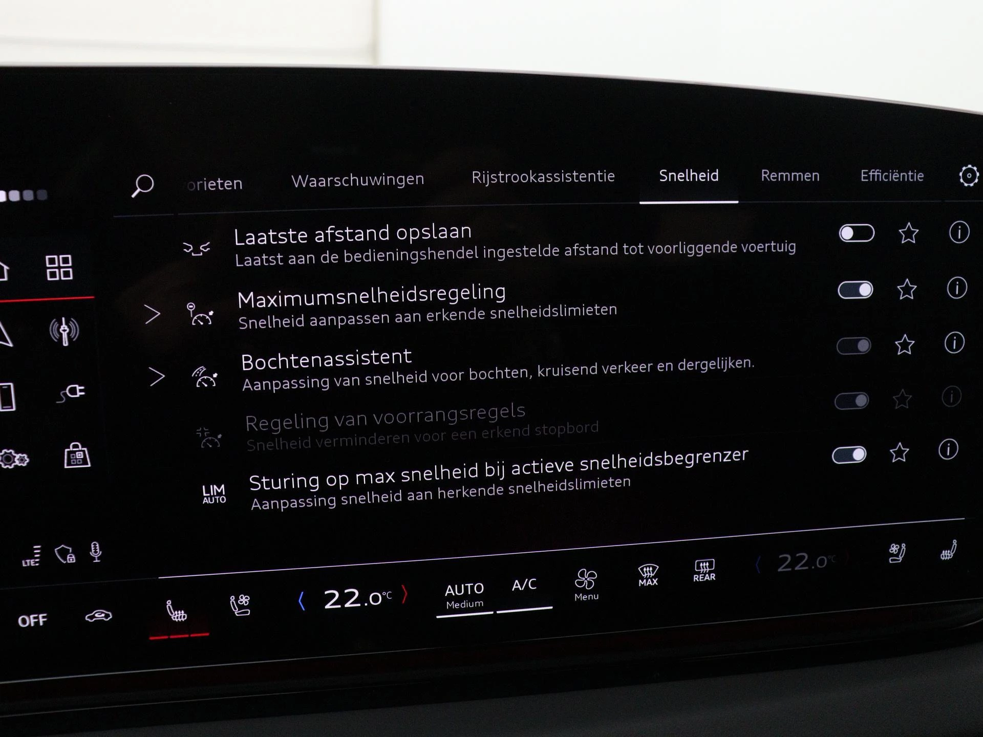 Audi-A6 Avant e-tron-image-31