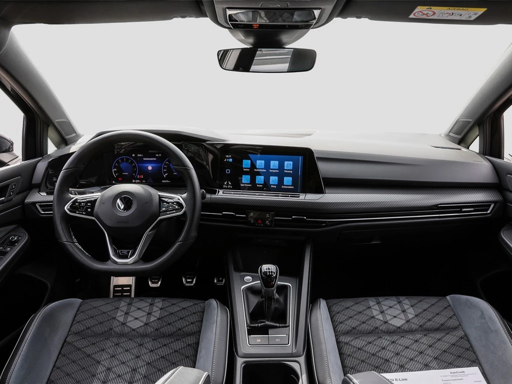 Volkswagen-Golf-image-9