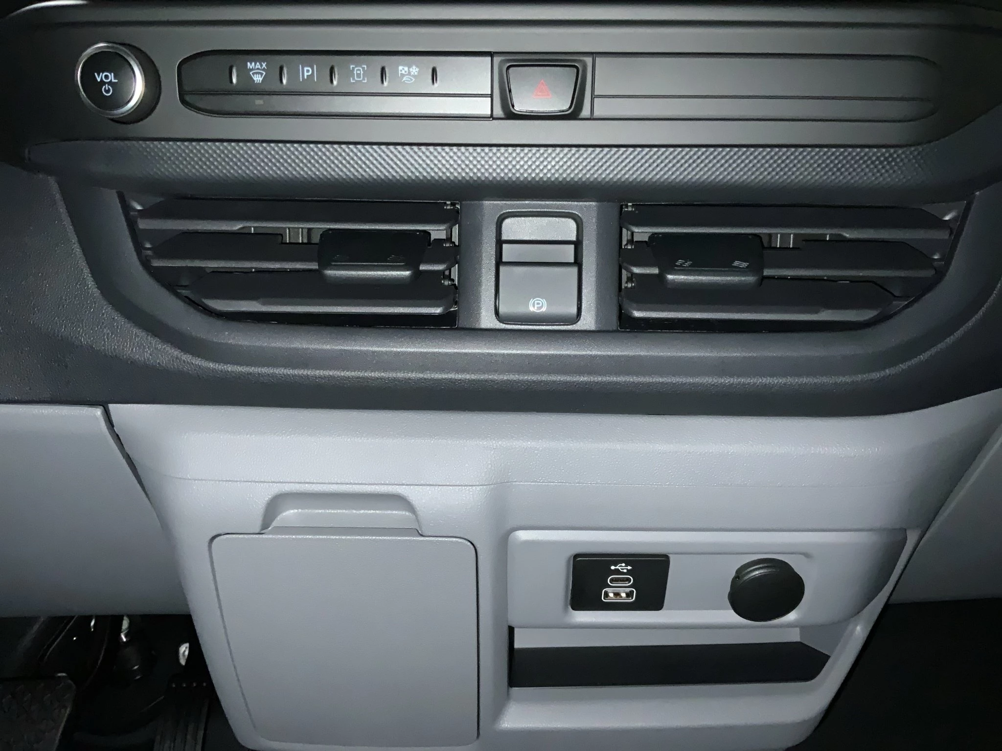 Ford Transit Custom Trend 2.0 EcoBlue 100kW 320 L1 Auto Kasten-LKW. 4-türig. MJ 2026.50