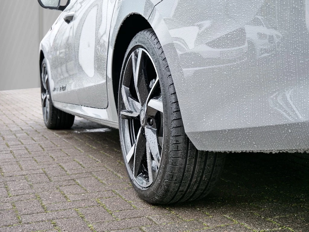 Škoda Octavia Combi Sportline 1.5 l TSI mHEV 110 kW / 150 PS