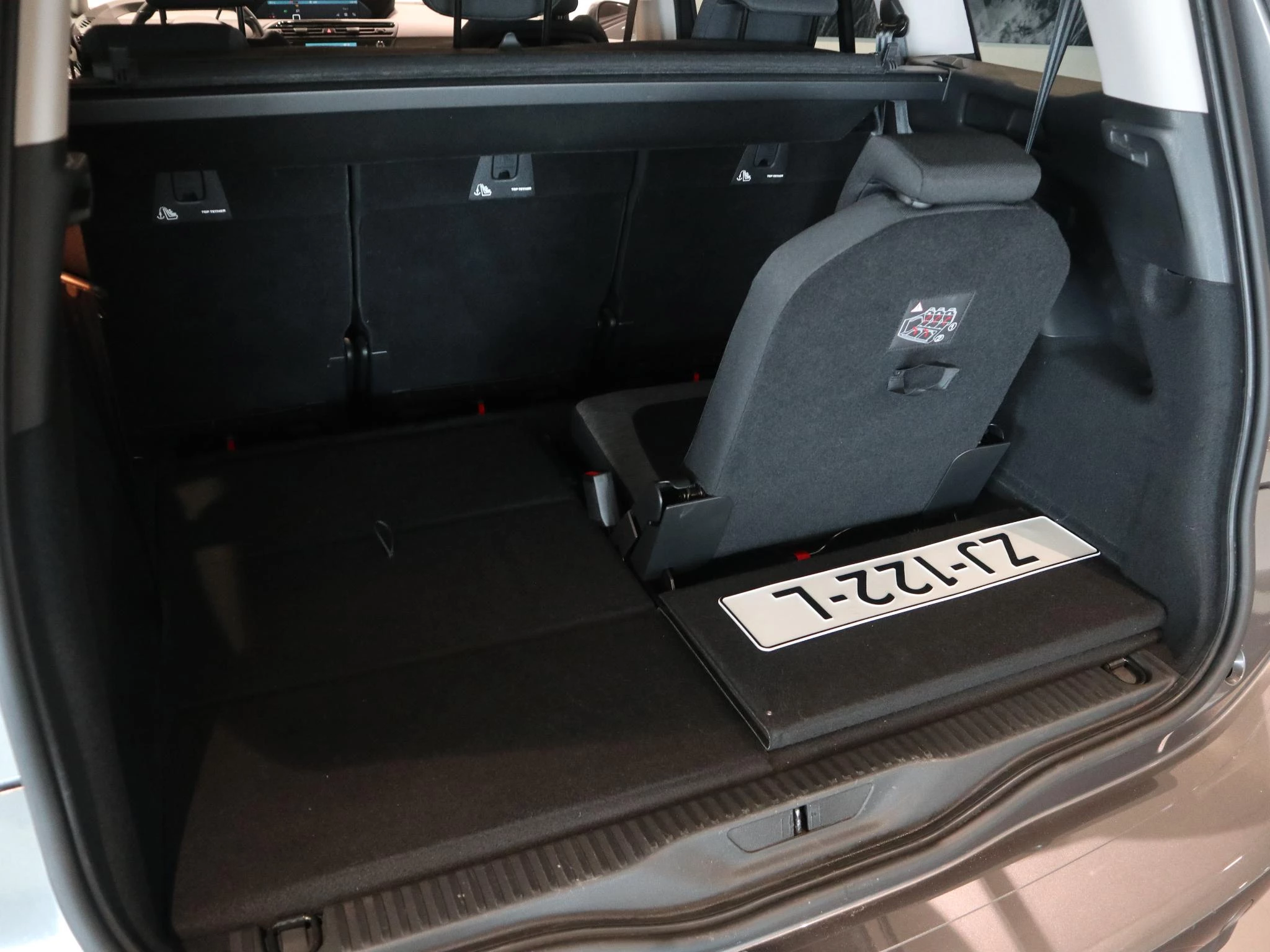 Citroën-Grand C4 Spacetourer-image-19