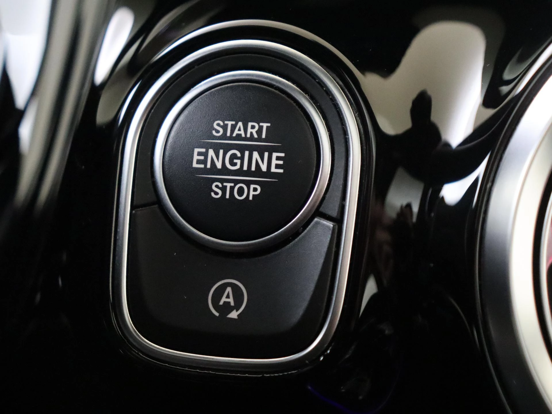 Mercedes-Benz-B-Klasse-image-25
