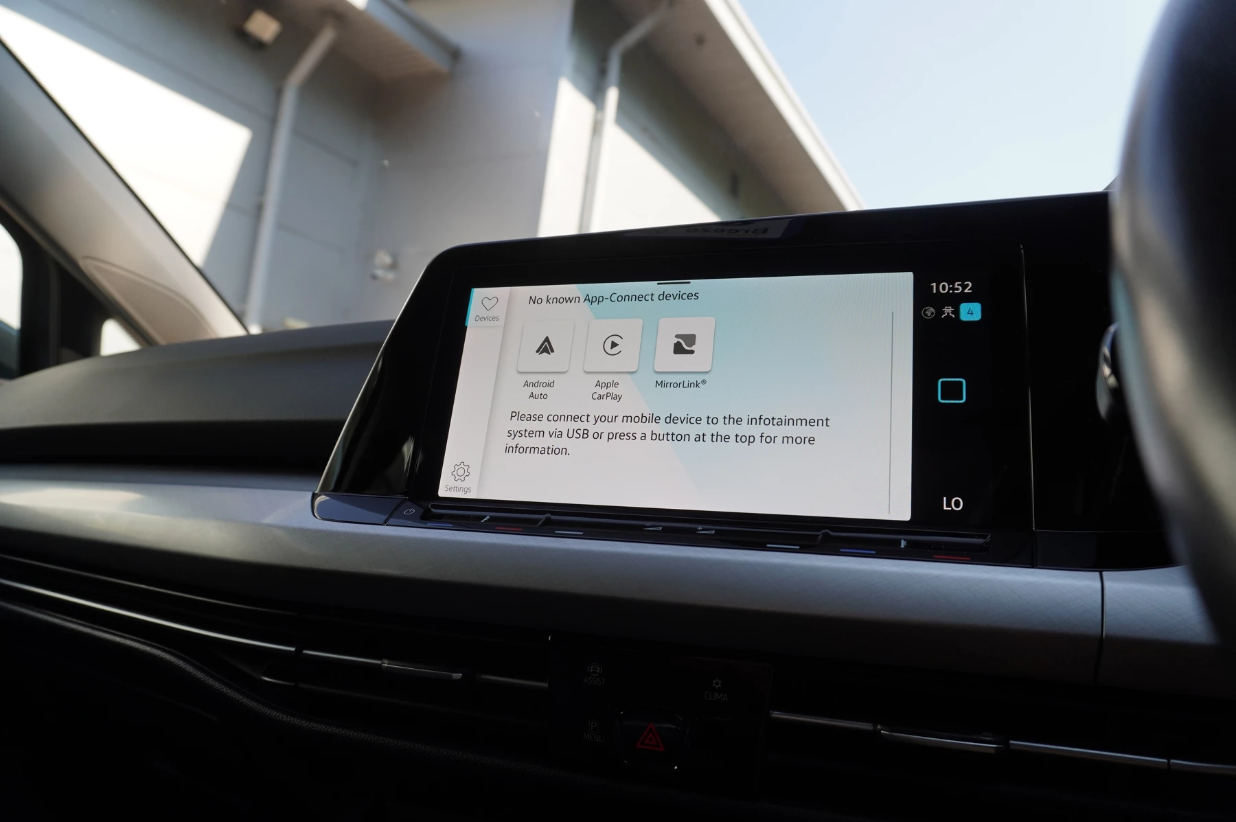 Volkswagen-Golf-image-24