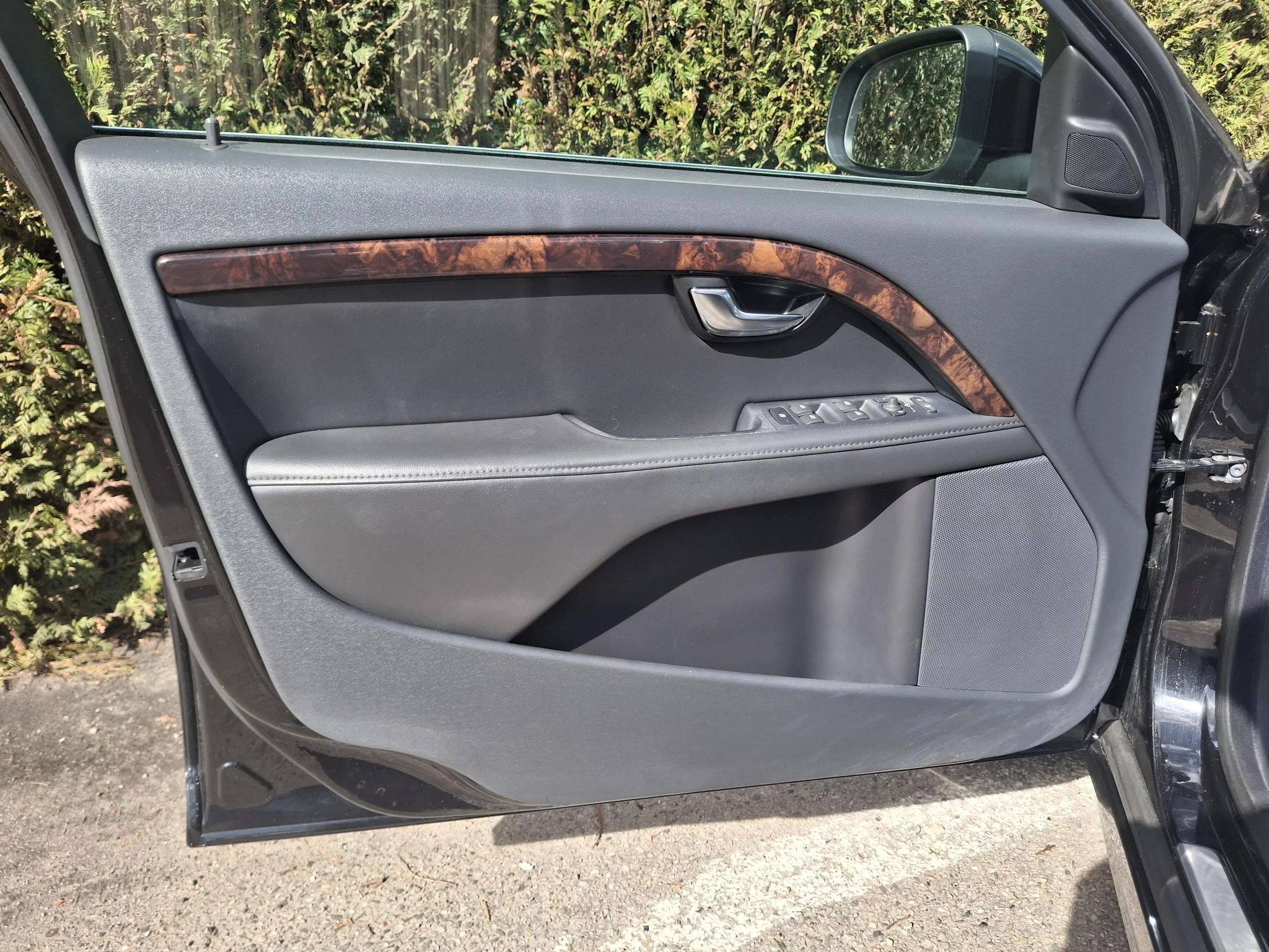 Volvo-V70-image-26