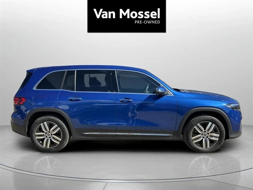 Mercedes-Benz-EQB-image-3