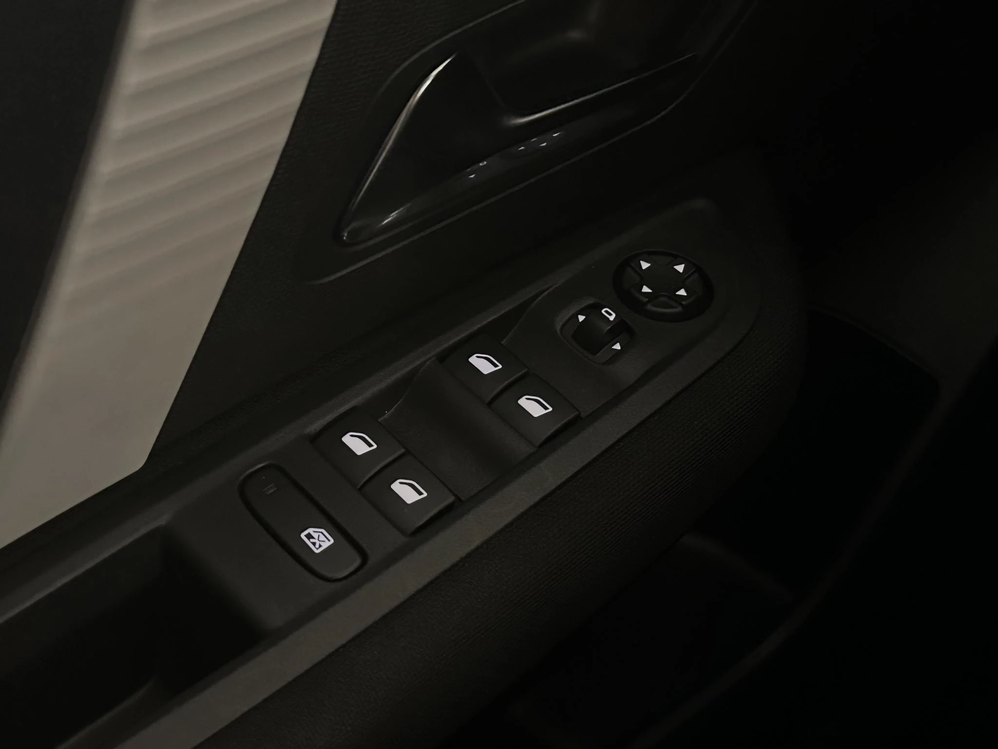 Citroën-C4 X-image-22