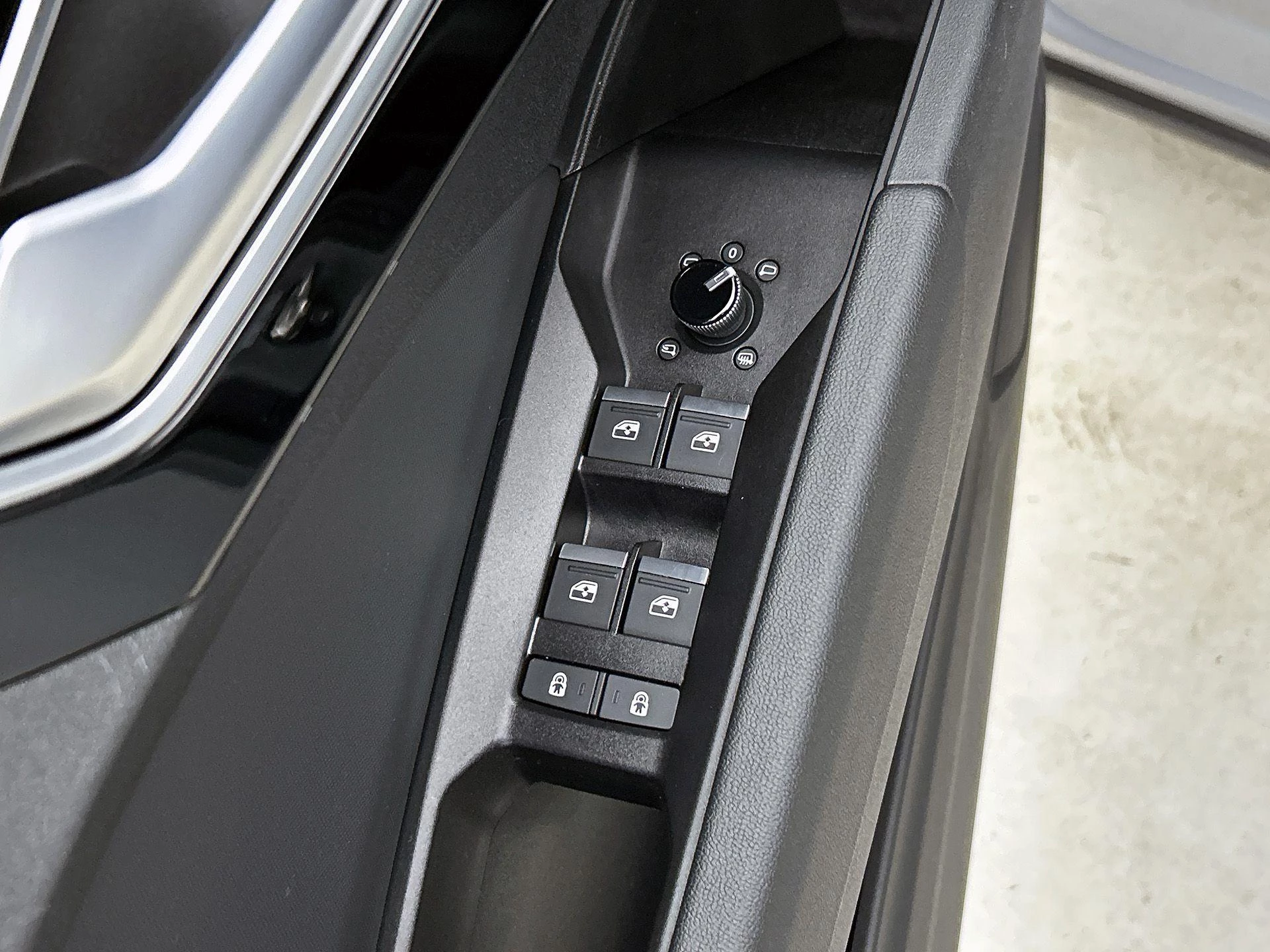 Audi-Q4 e-tron-image-33