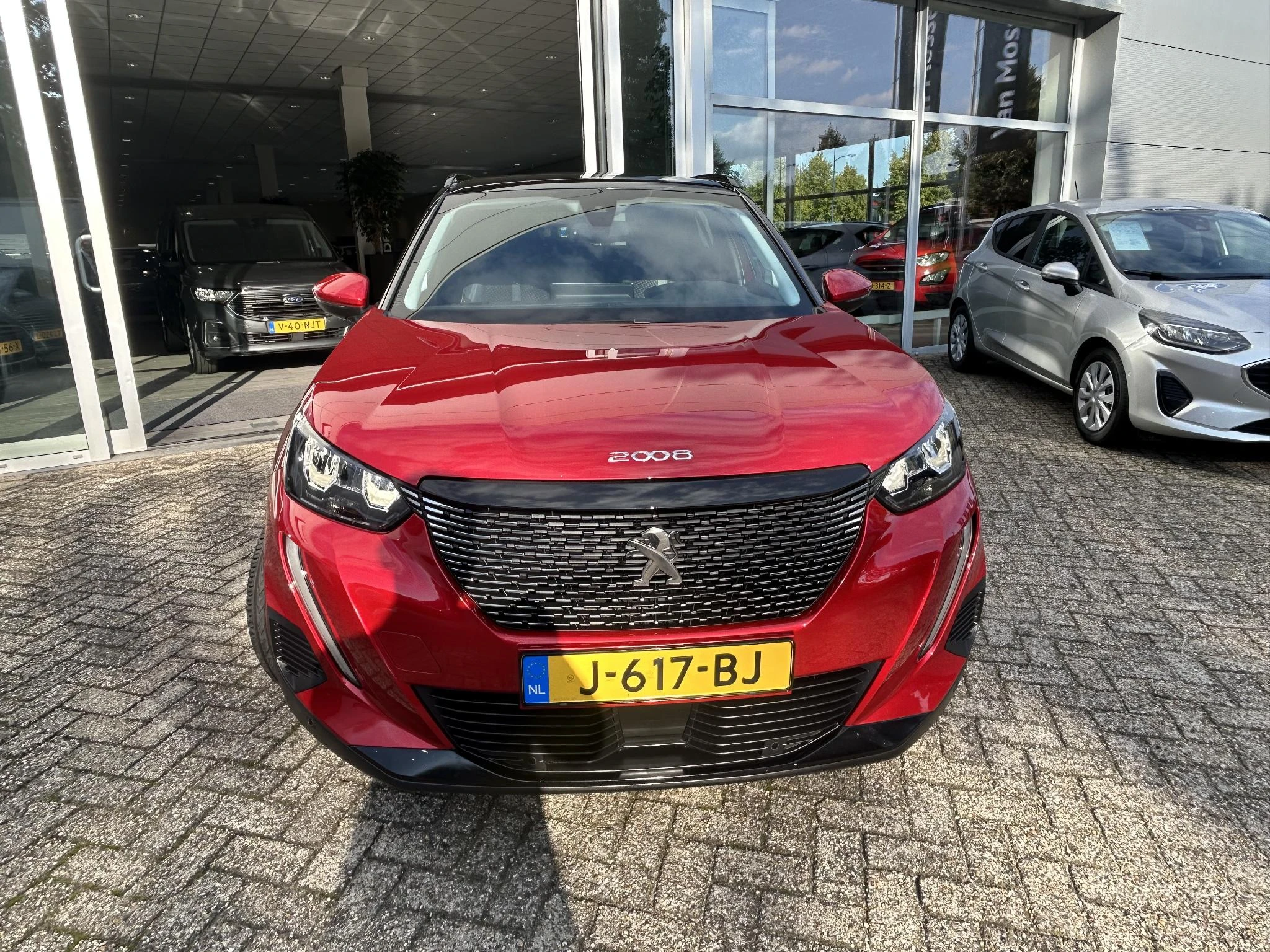 Peugeot-2008-image-7