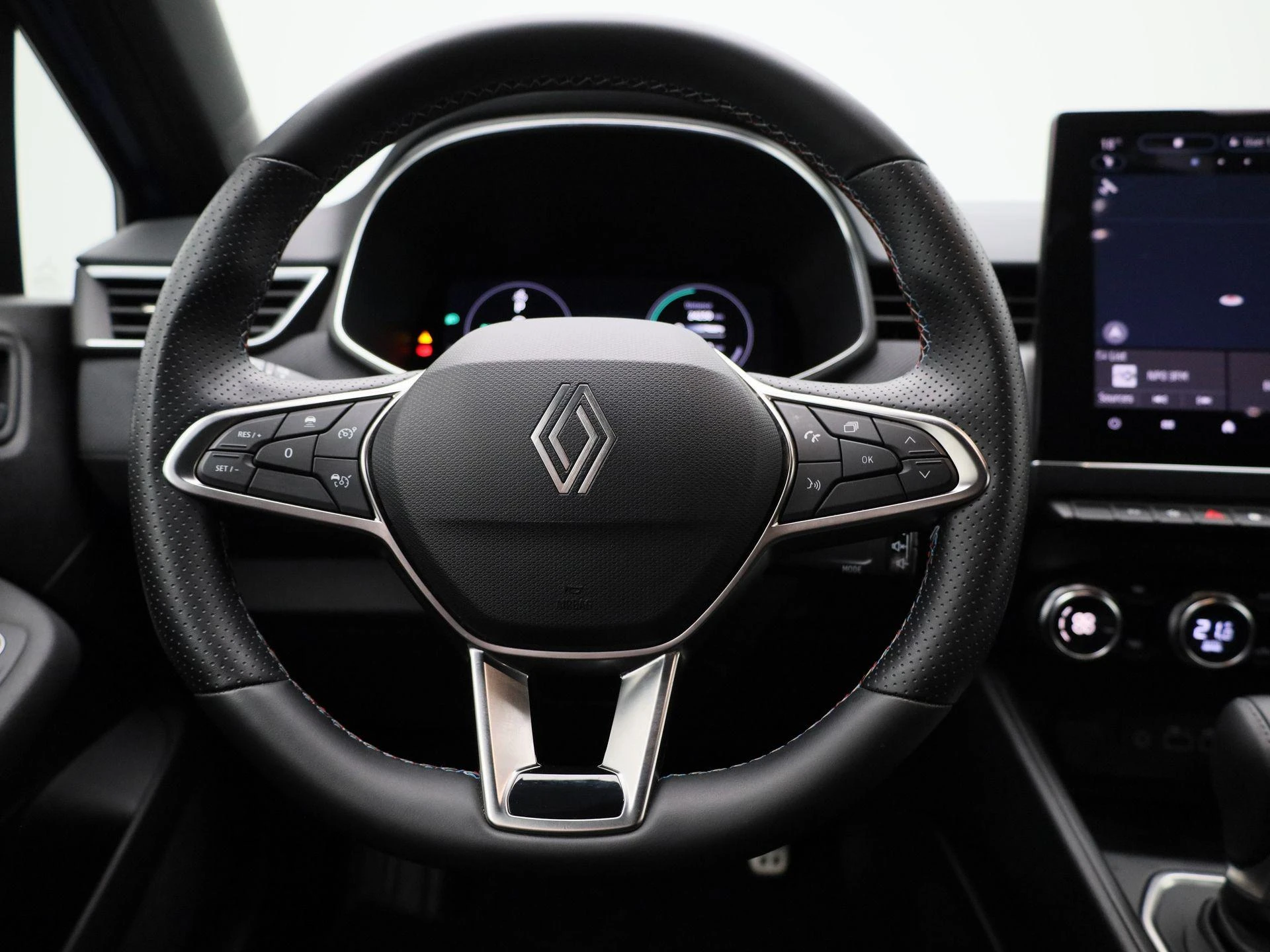 Renault-Clio-image-6