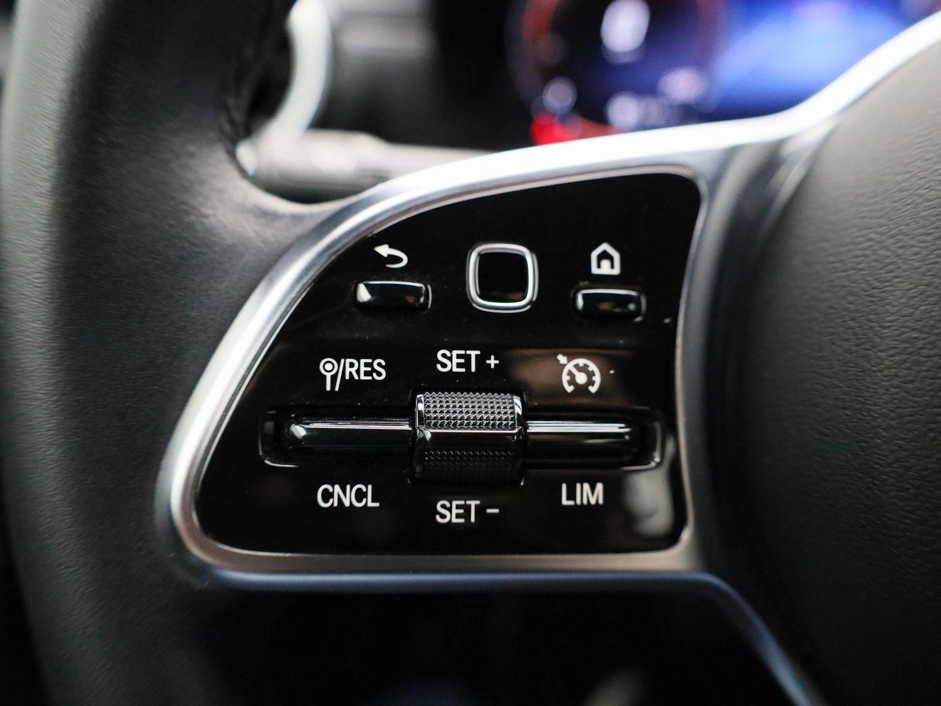 Mercedes-Benz A-Klasse A 250 e Business Solution