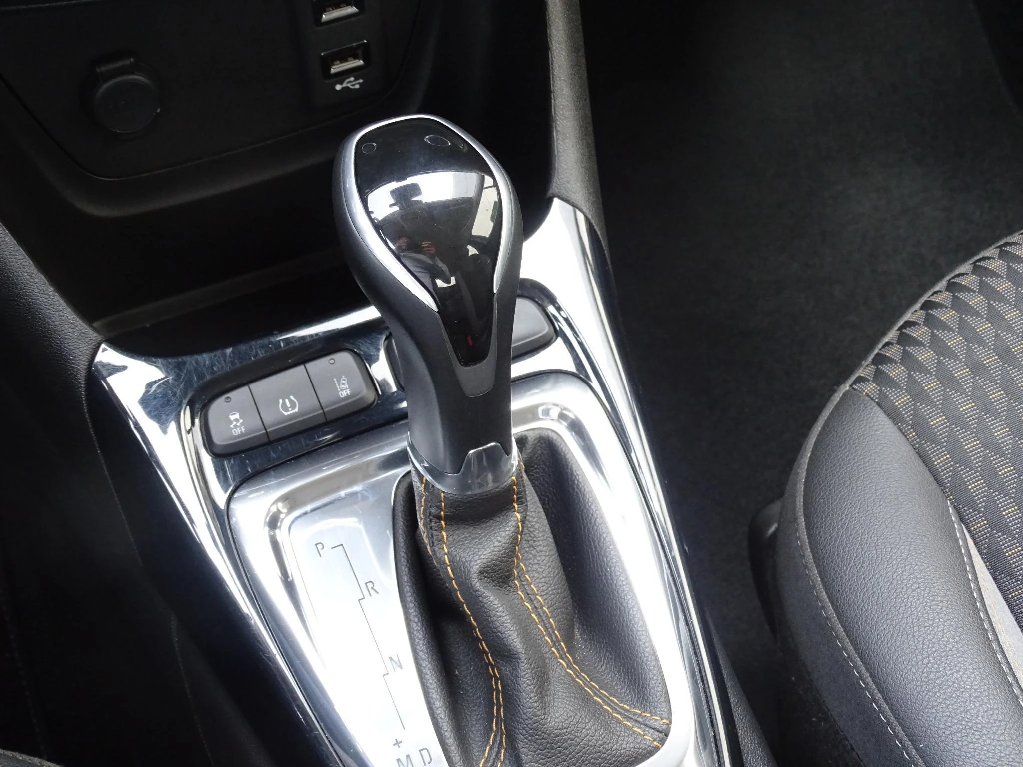 Opel Crossland X 1.2T Innovation automaat