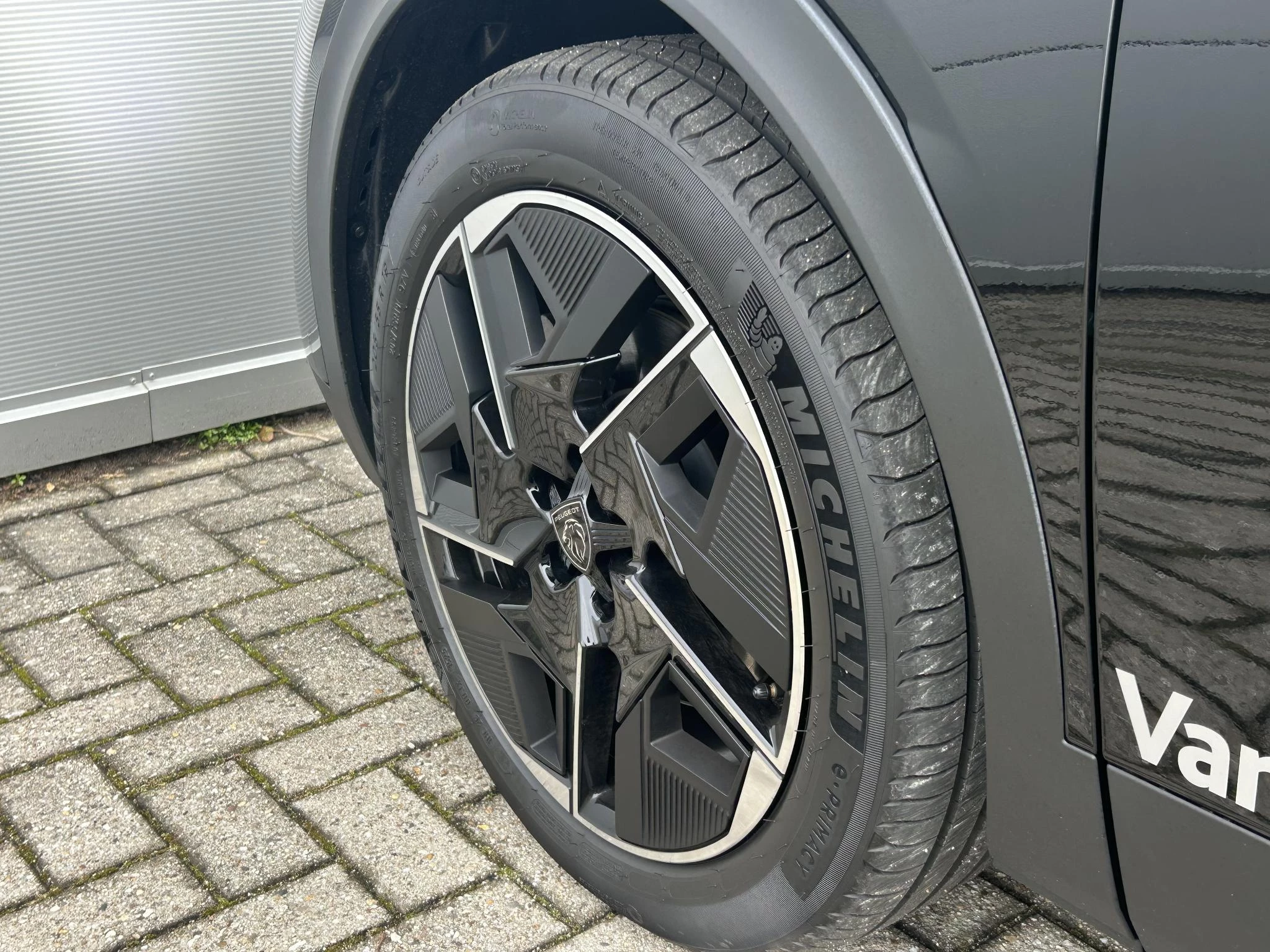 Peugeot-408-image-16