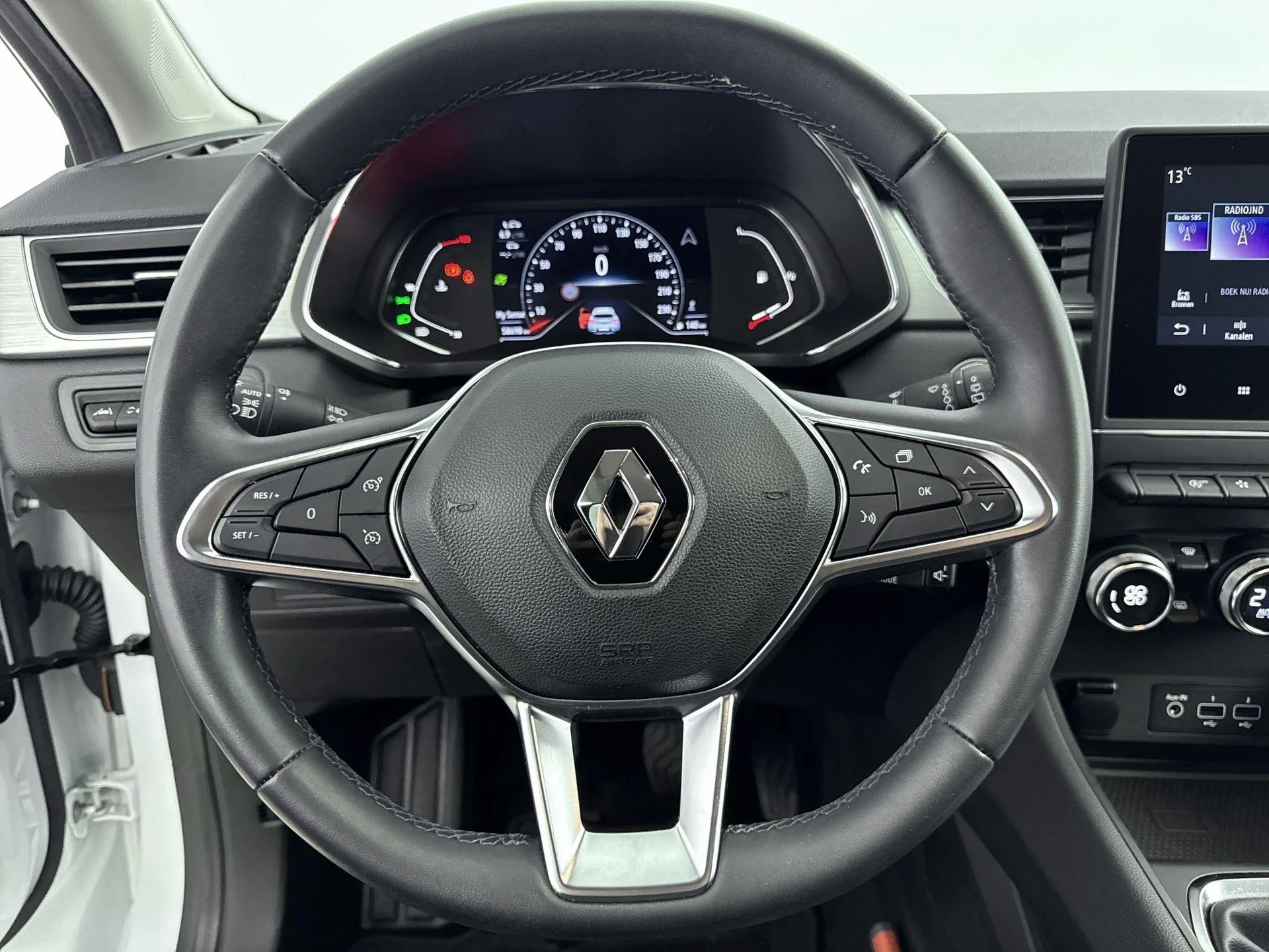Renault-Captur-image-13