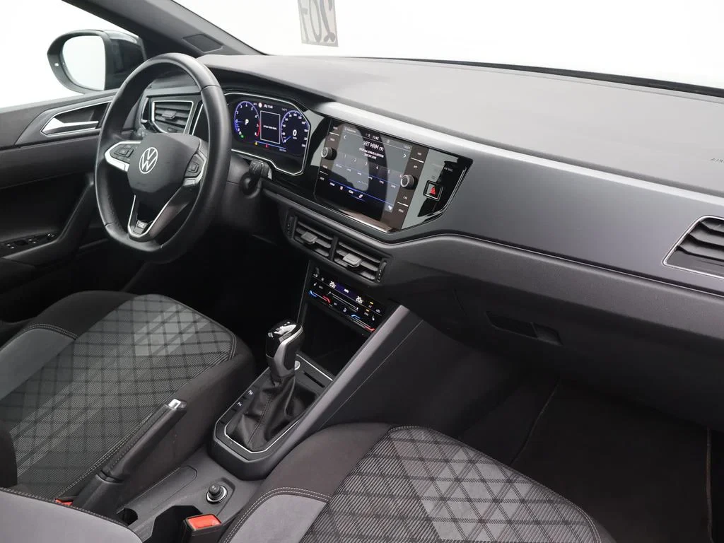 Volkswagen-Taigo-image-2