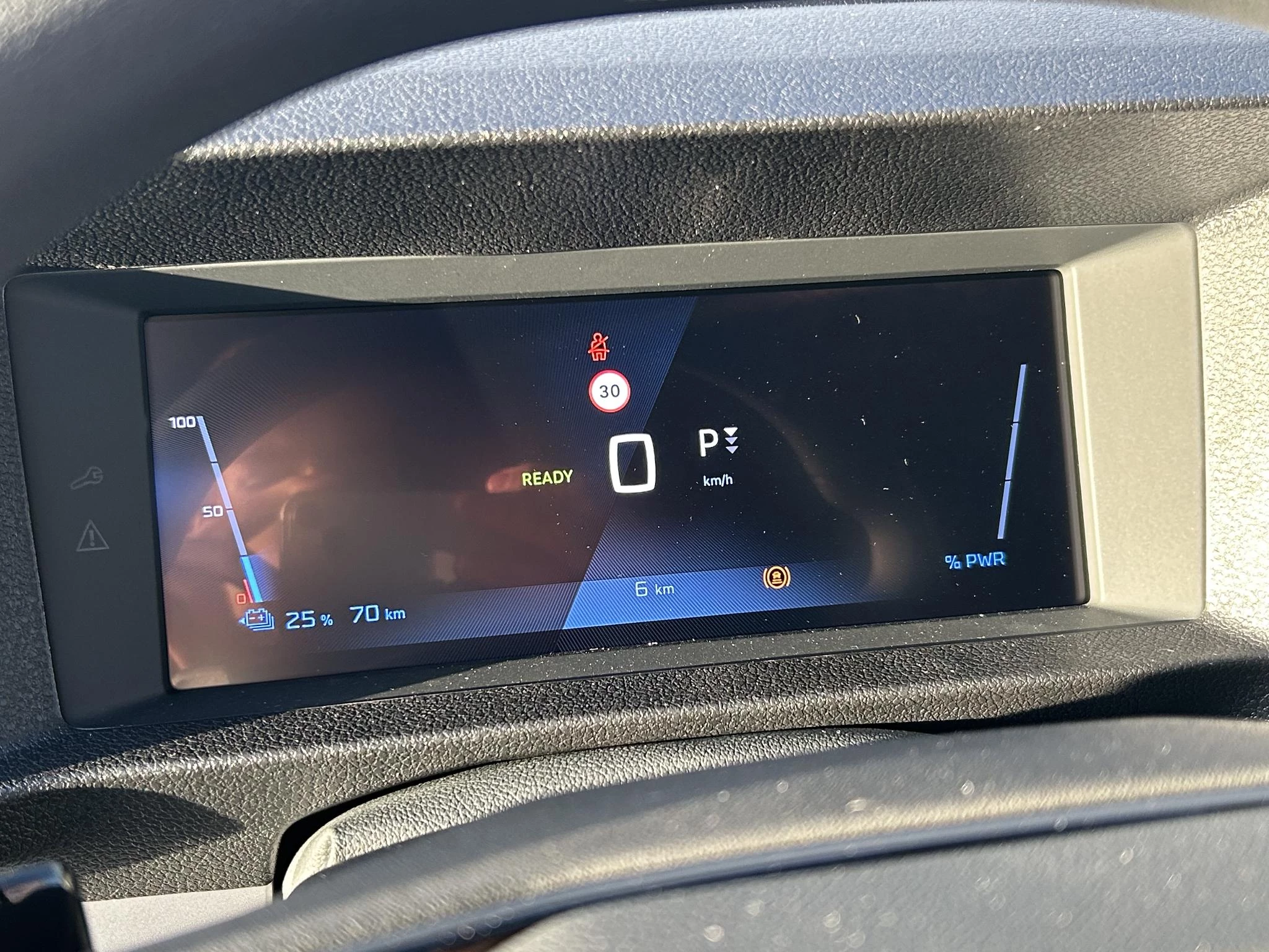 Peugeot-e-Expert-image-11