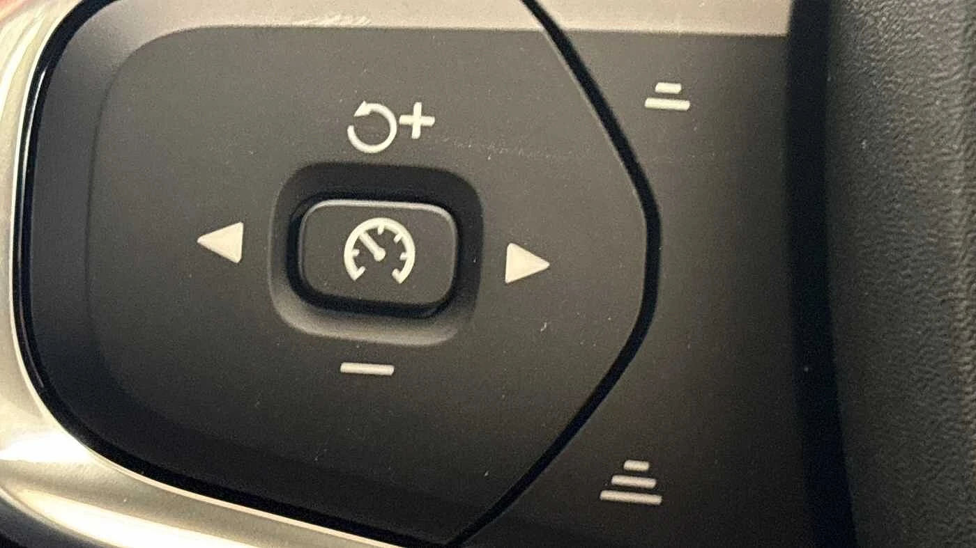 Volvo-XC40-image-24