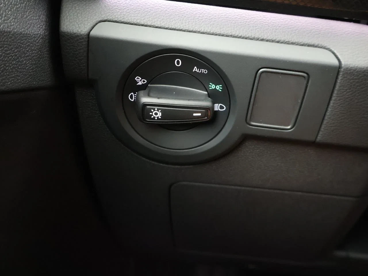 Volkswagen-T-Cross-image-23