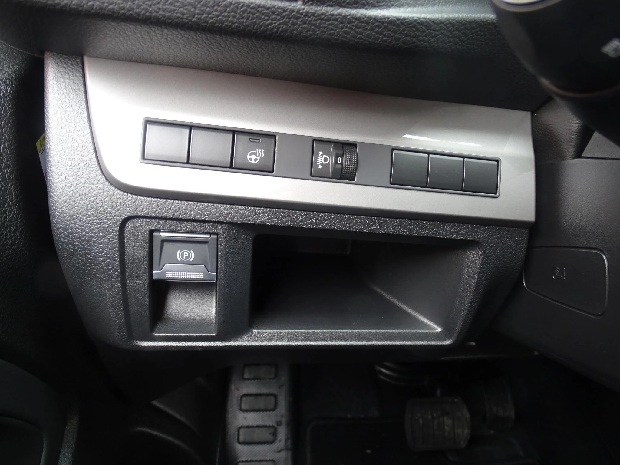 Opel-Vivaro-image-16