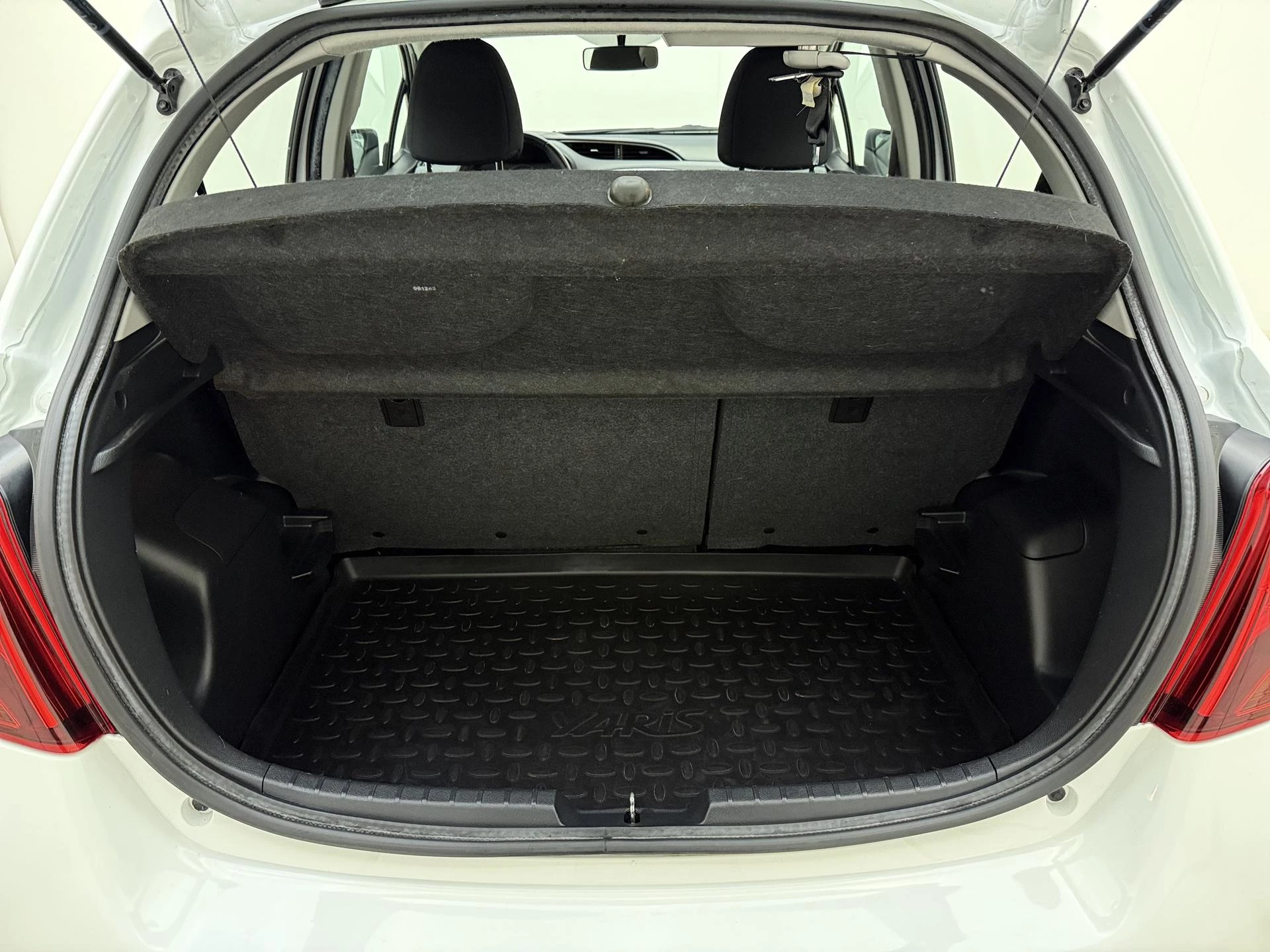 Toyota-Yaris-image-2