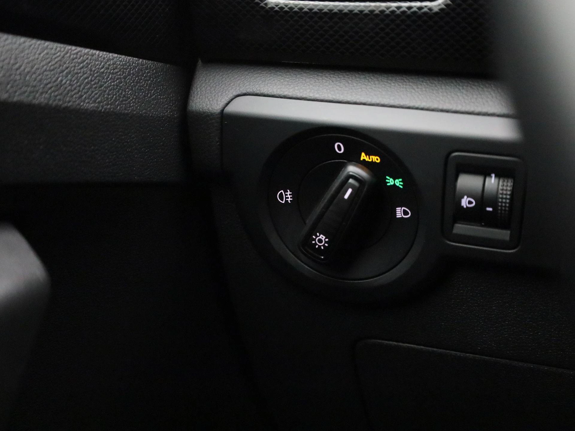 Volkswagen-T-Cross-image-20