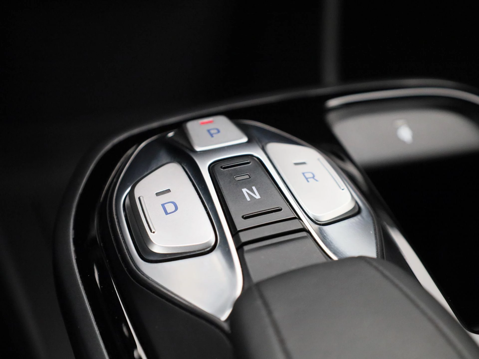 Hyundai-IONIQ-image-18