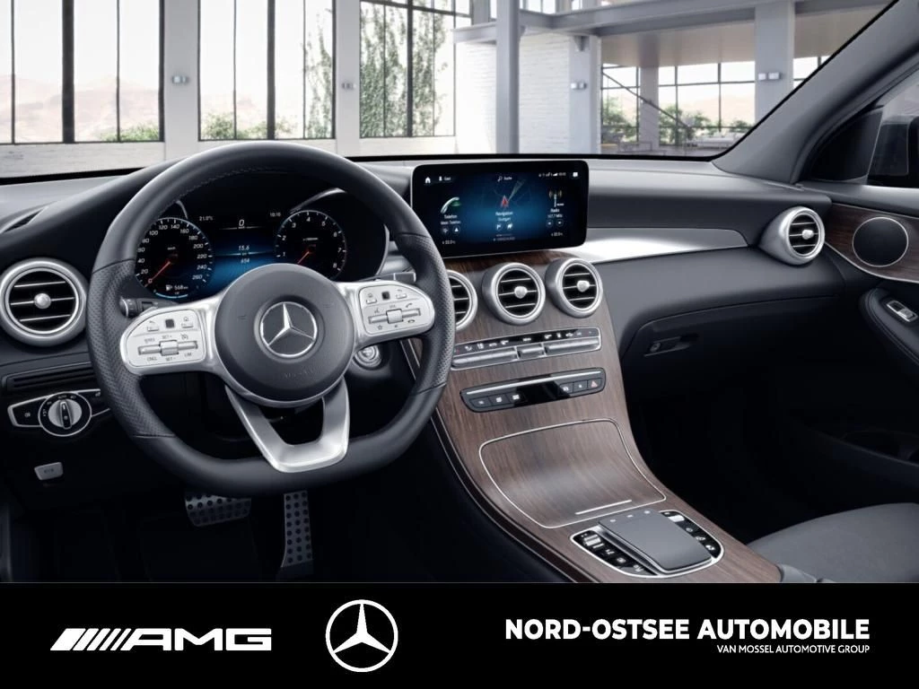 Mercedes-Benz GLC 300 de 4M AMG PANO 360 TOTWINKEL SPUR LED AMG LineX254 GLC 300 de 4M AMG PANO 360 TOTWINKEL SPUR LED AMG Line