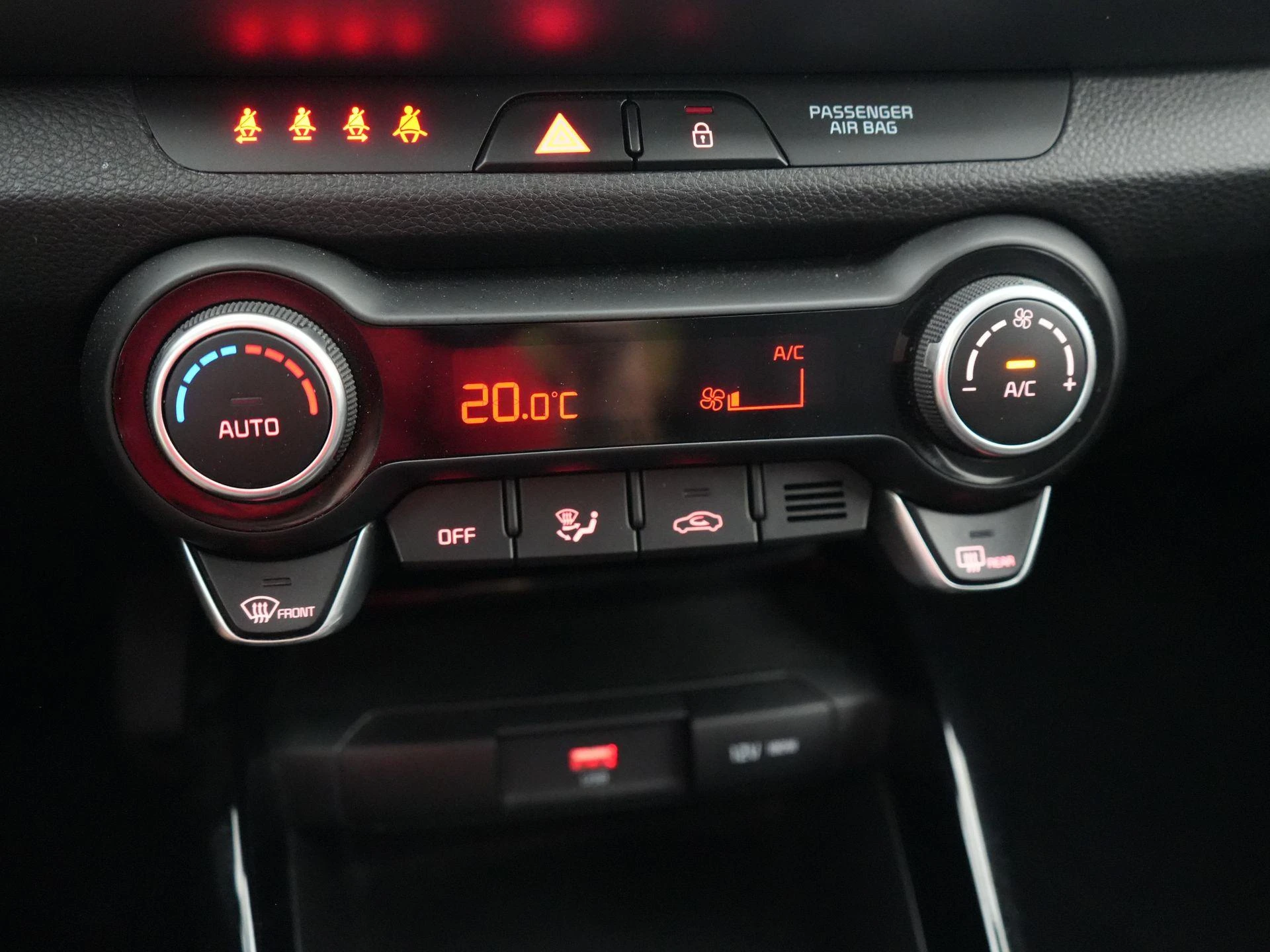 Kia-Stonic-image-16