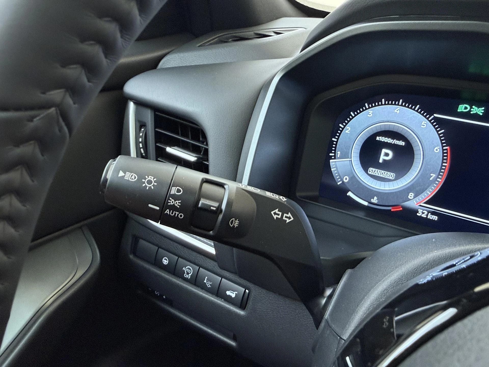 Nissan-QASHQAI-image-25