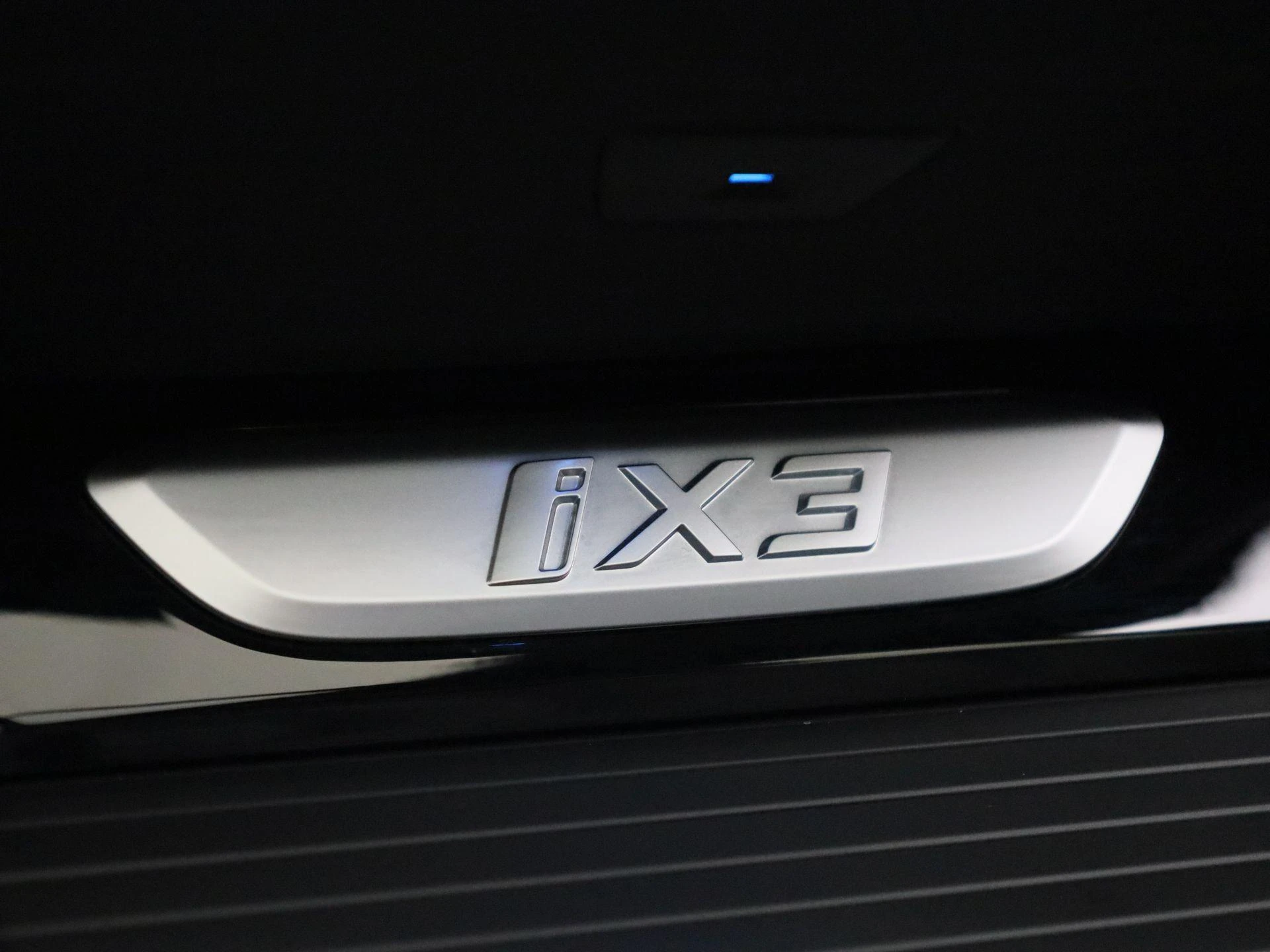 BMW-iX3-image-32