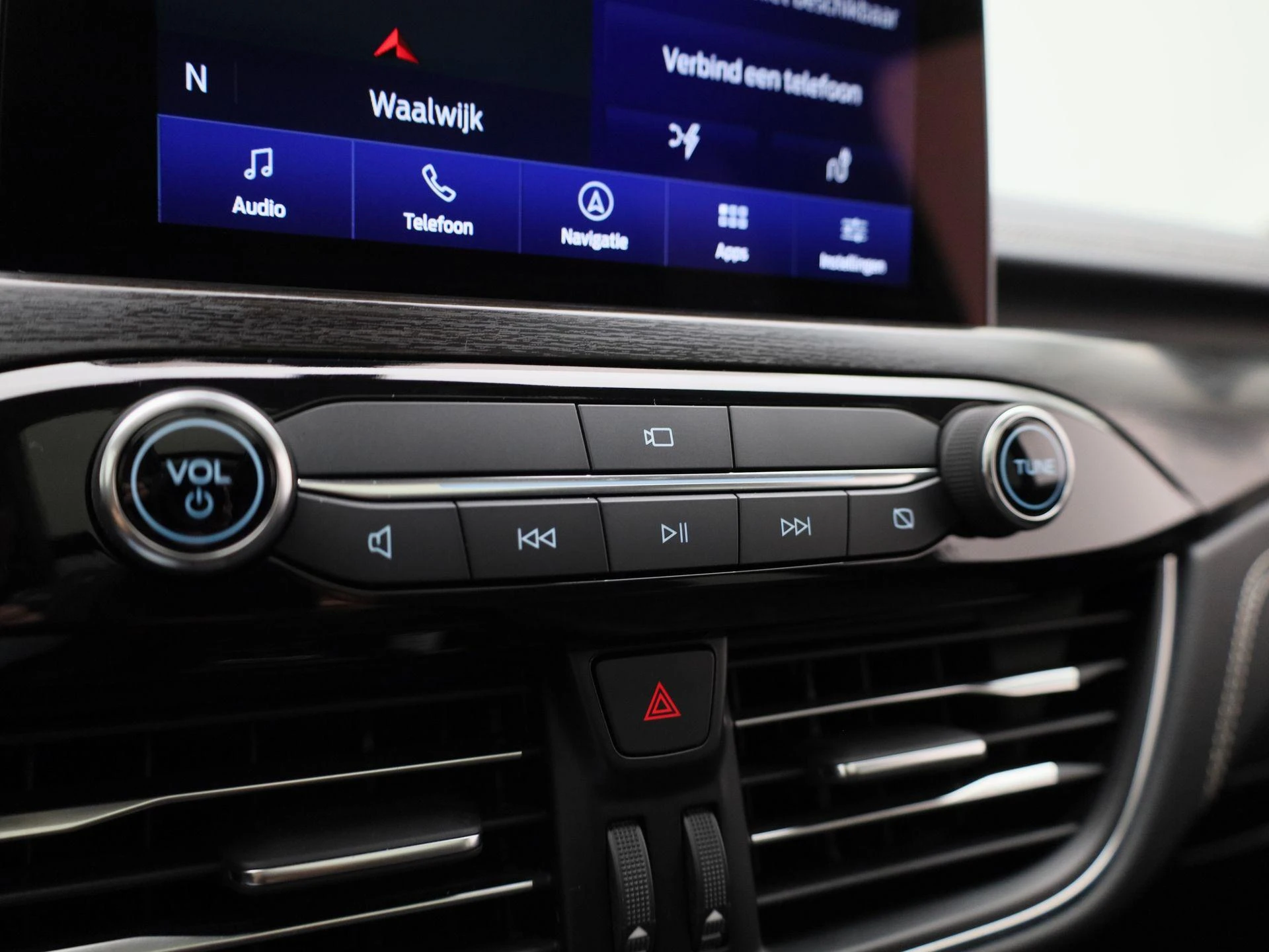 Ford-Kuga-image-25