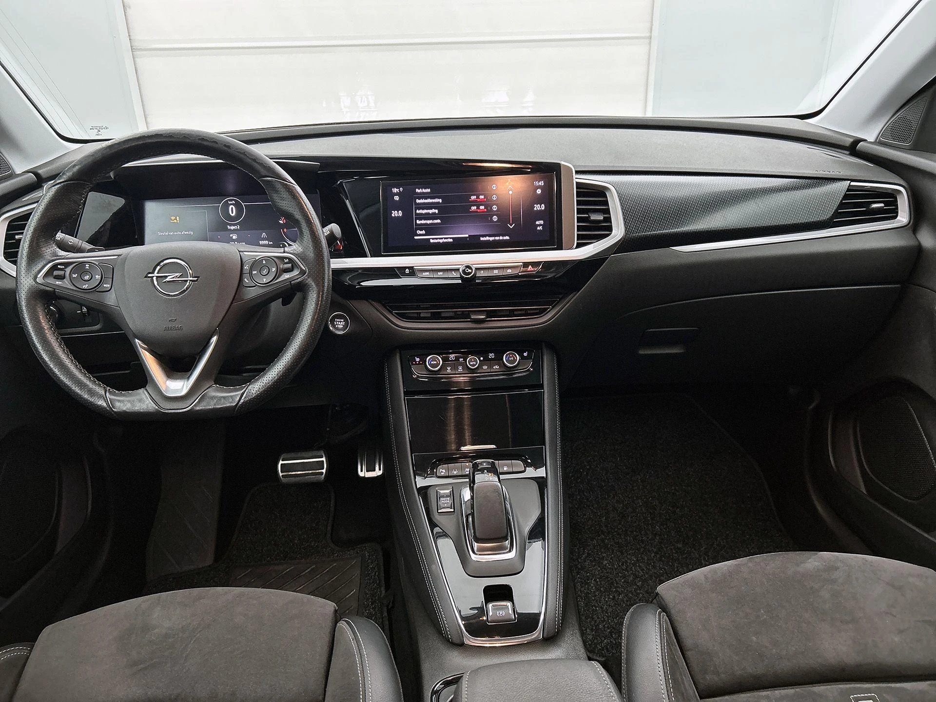 Opel-Grandland-image-19