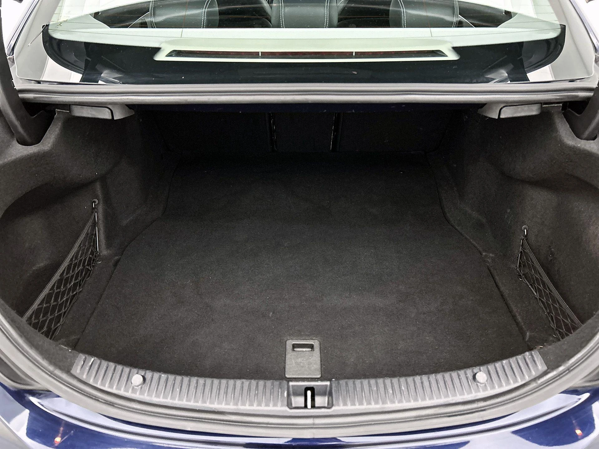 Mercedes-Benz-C-Klasse-image-15
