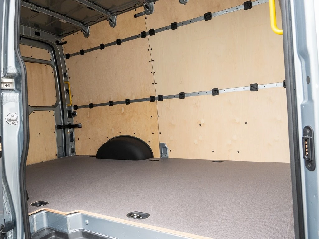 Volkswagen Crafter 35 Kasten mittellang Hochdach 2,0 TDi DSG