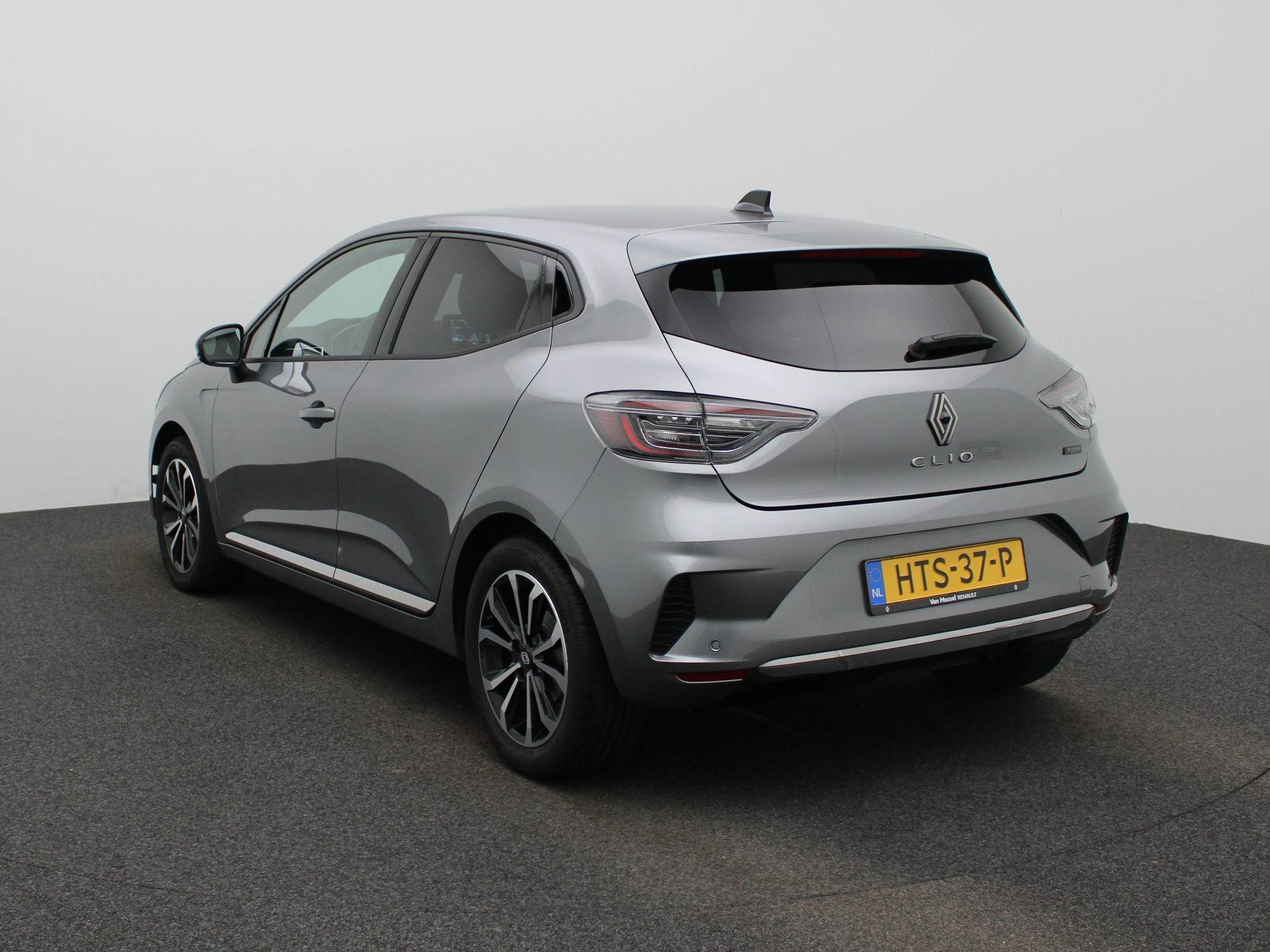 Renault-Clio-image-1