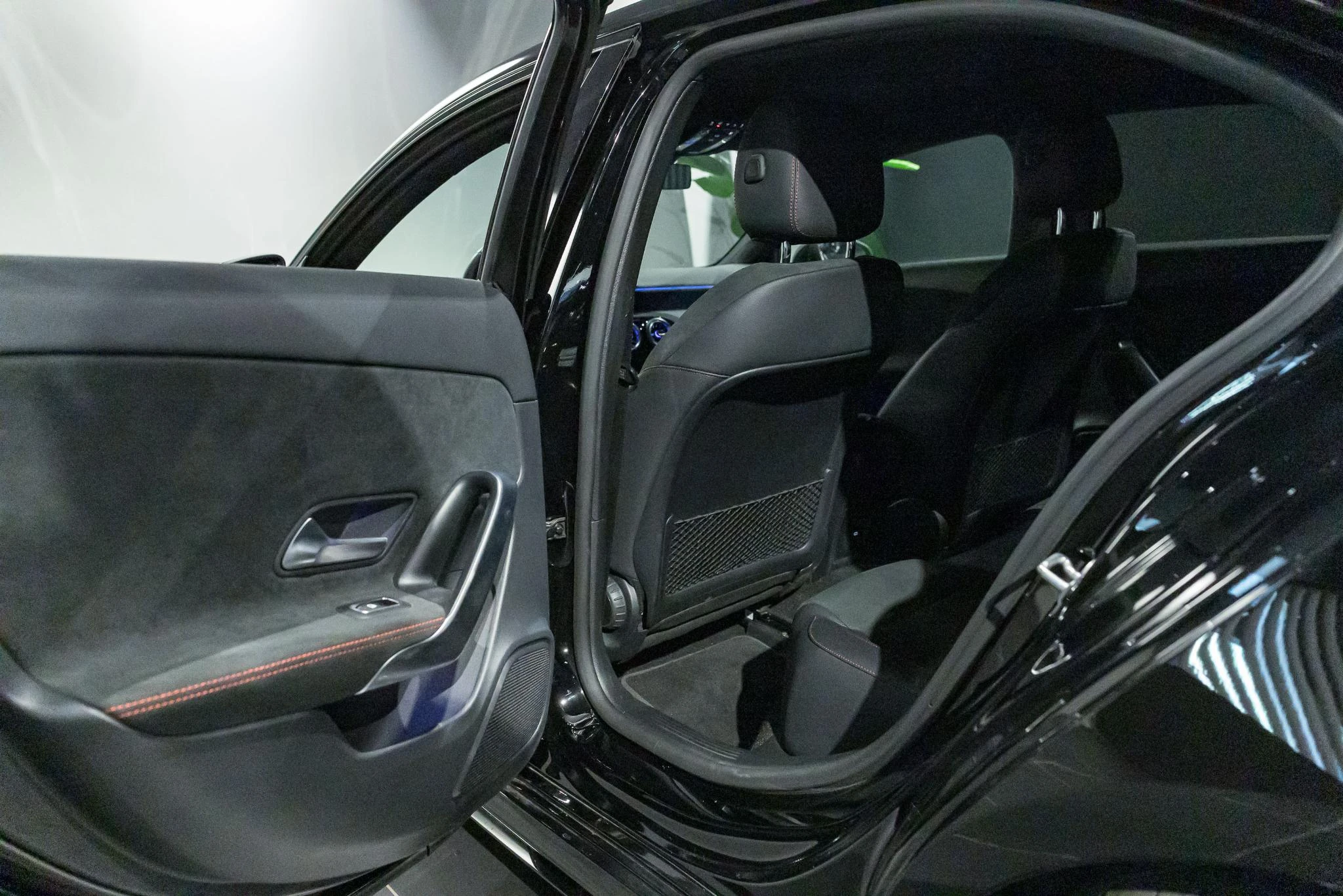 Mercedes-Benz-A-Klasse-image-19