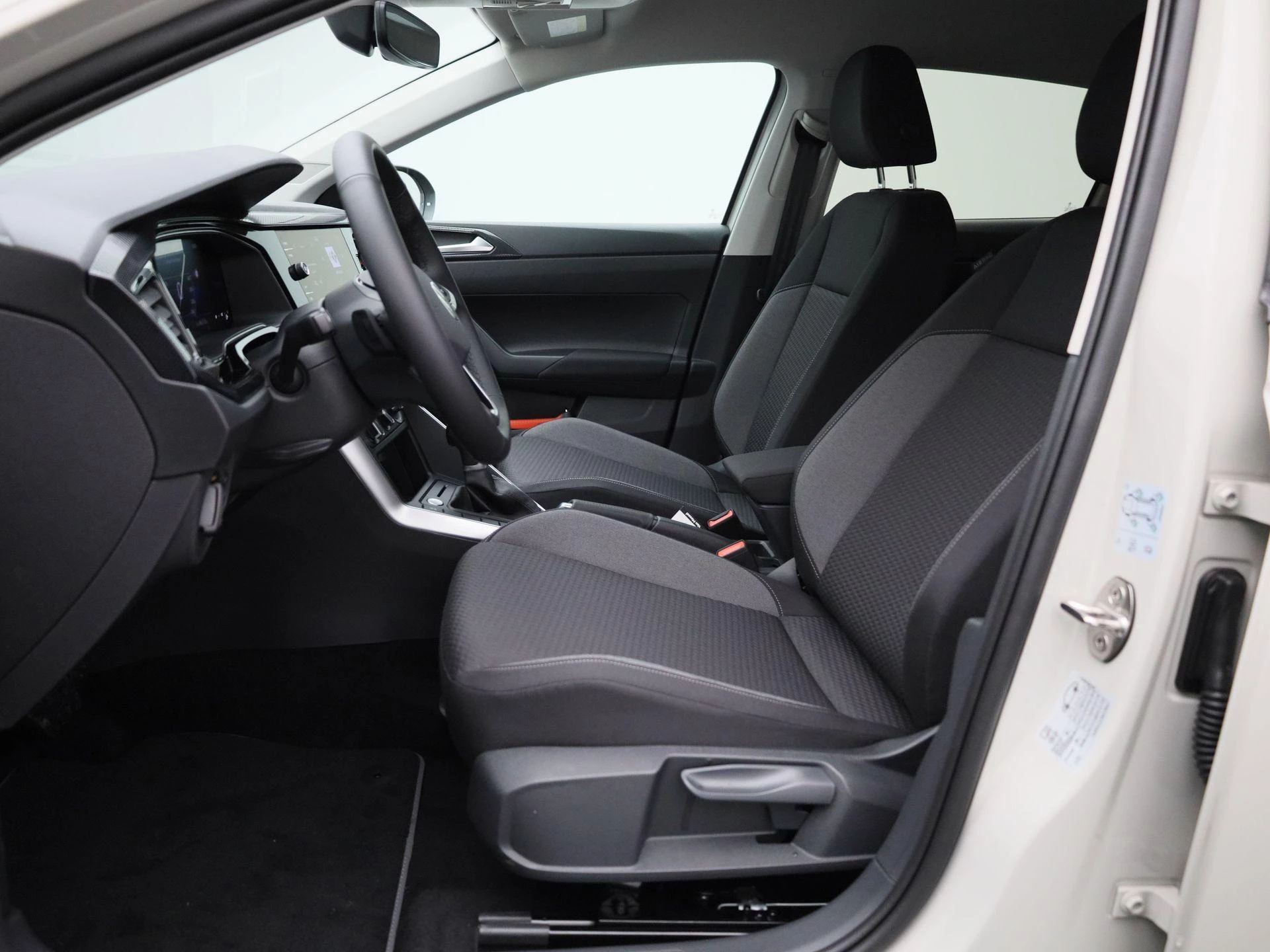 Volkswagen-Taigo-image-10