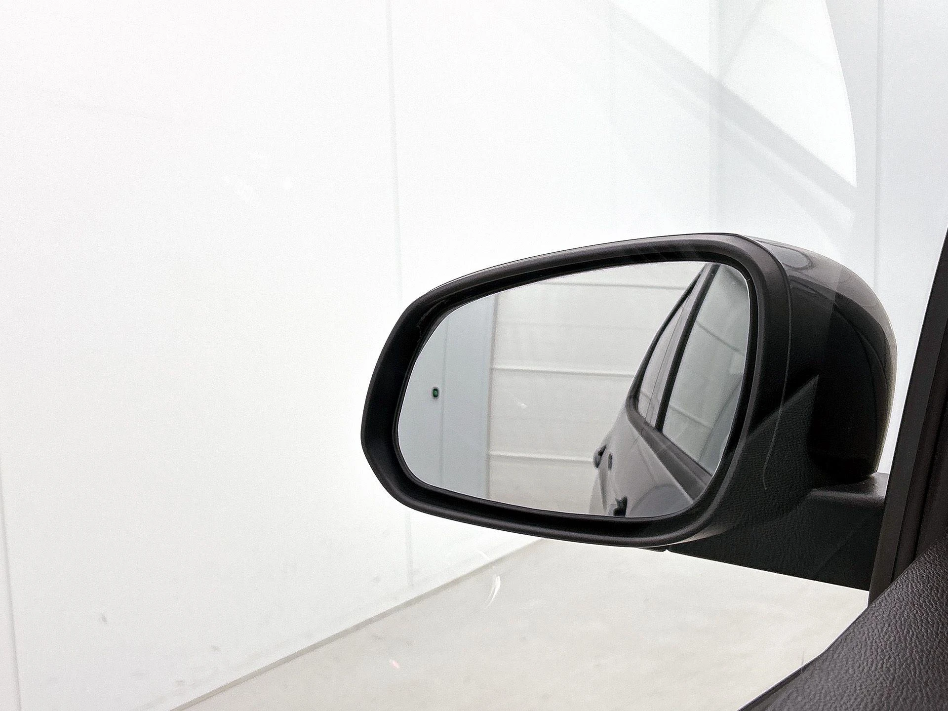 Opel-KARL-image-19