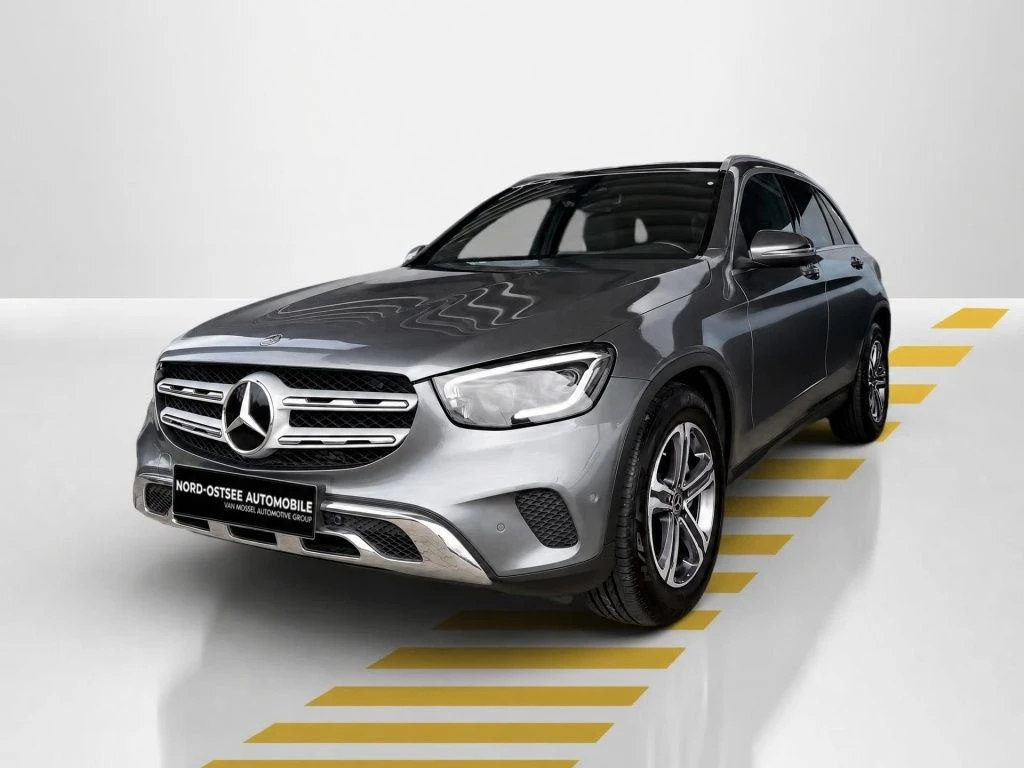 Mercedes-Benz-GLC 220 d-image-1