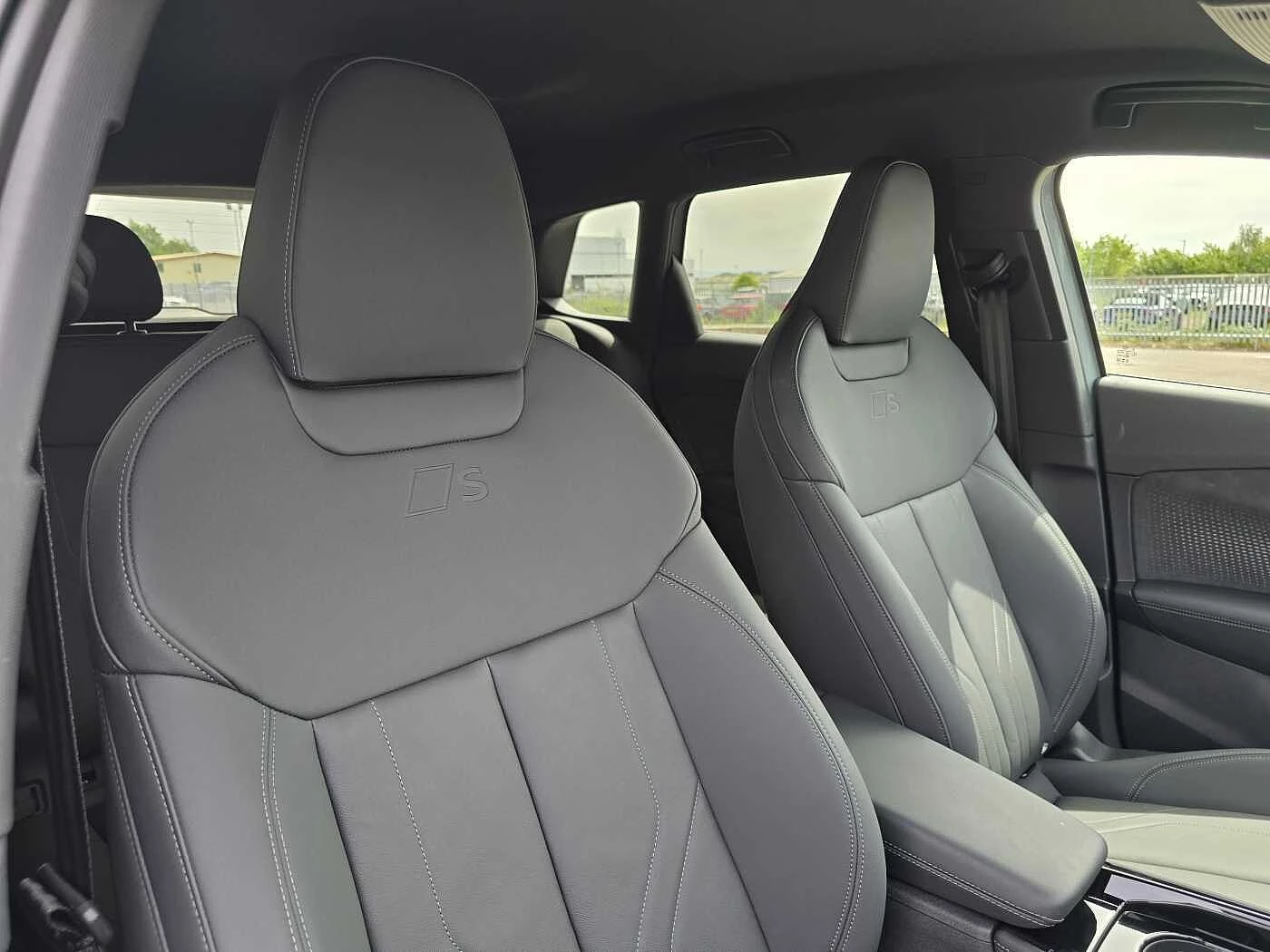 Audi-Q3-image-14