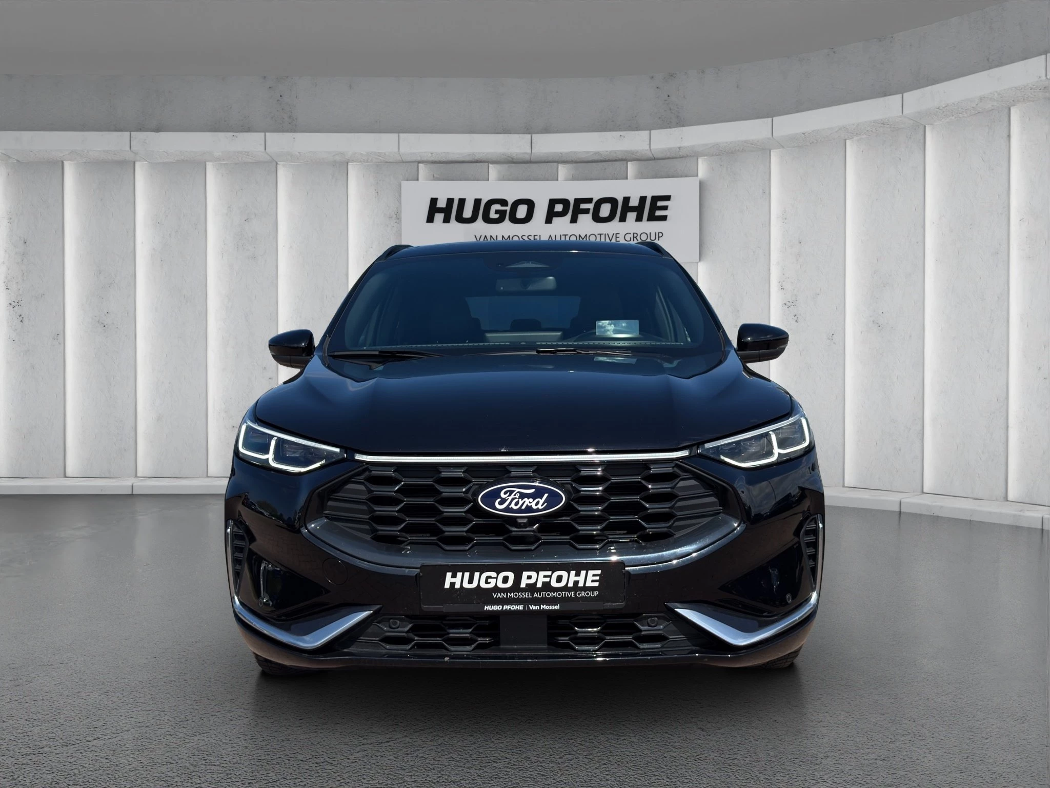 Ford Kuga ST-Line X Aut.*PANO*AHK*360GRAD*LED-MATRIX*NAVI*GRA*WINTER-PKT..
