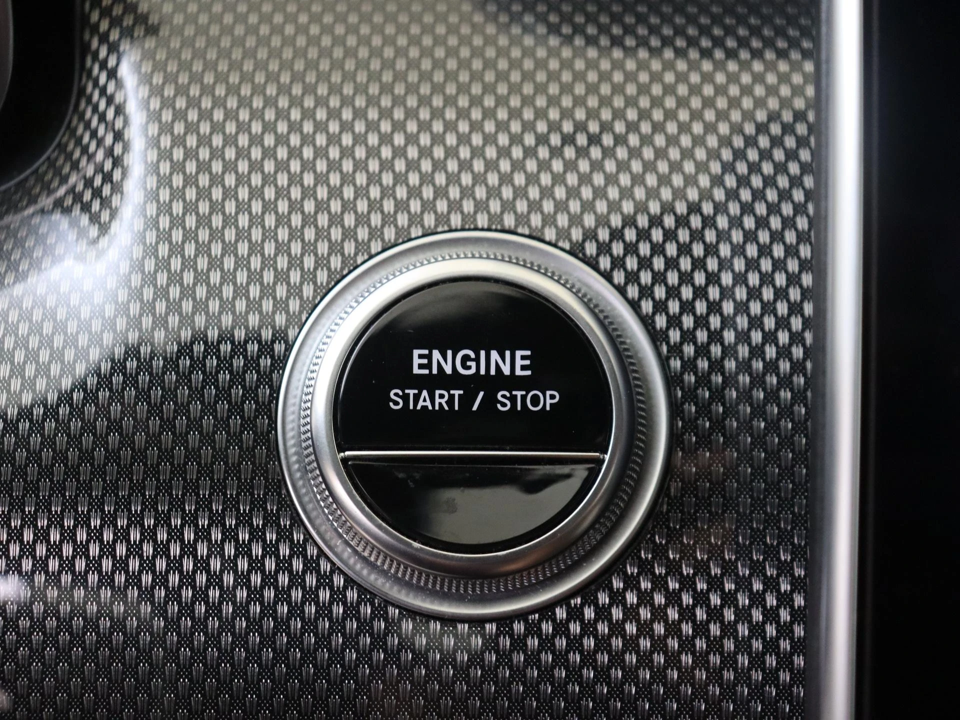 Mercedes-Benz-C-Klasse-image-21